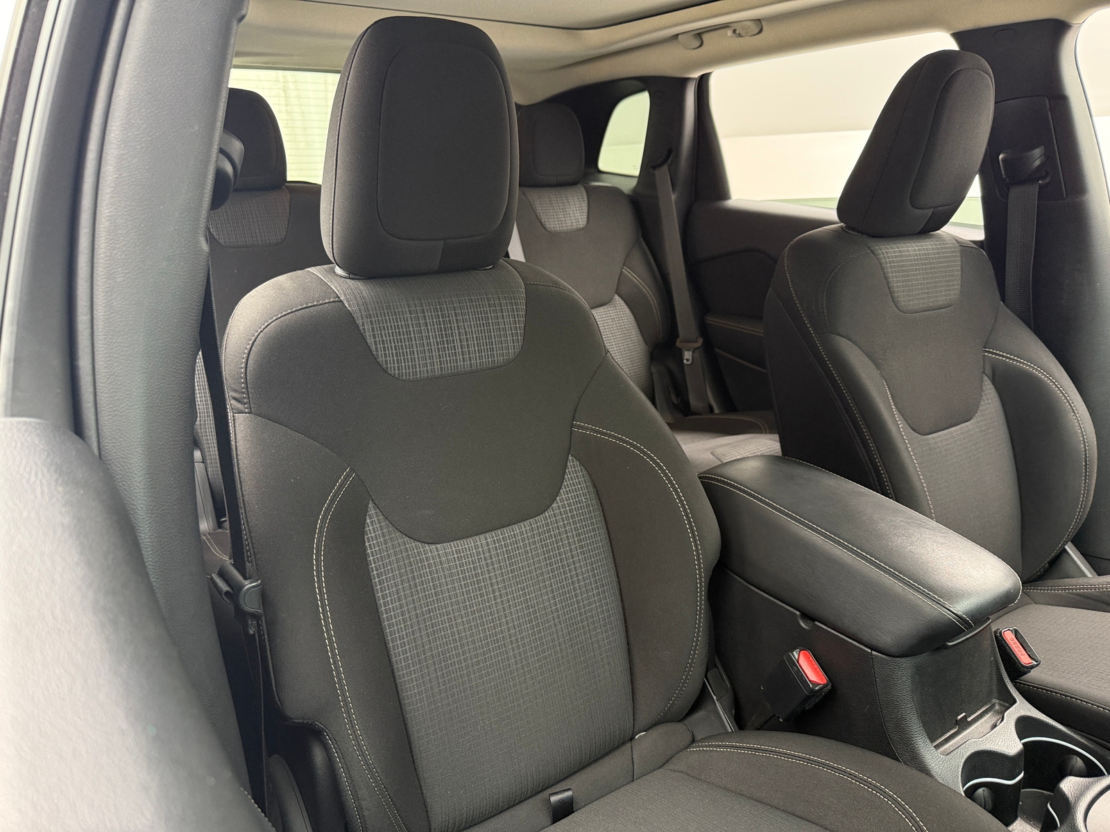 Thumbnail: 2015 Jeep Cherokee - 2