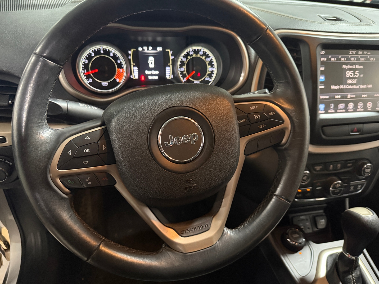 Thumbnail: 2015 Jeep Cherokee - 5