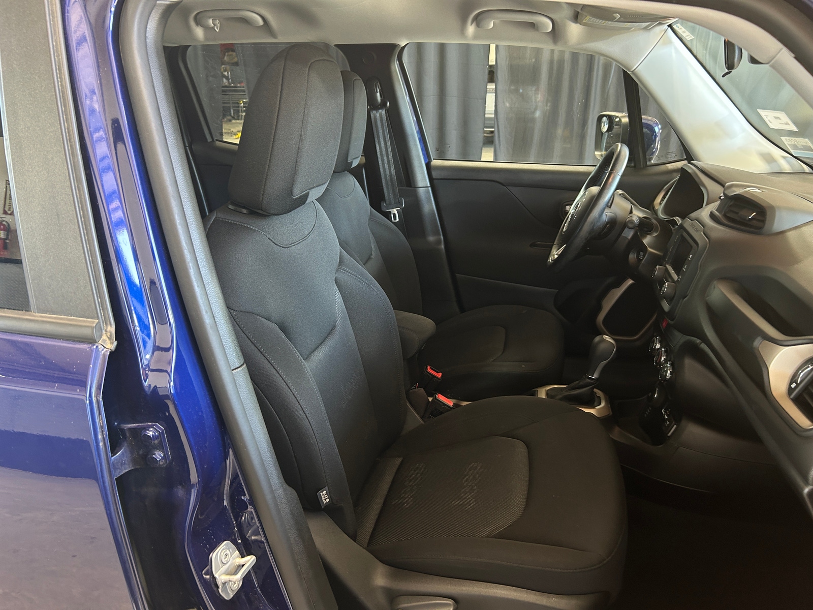 Thumbnail: 2017 Jeep Renegade - 2