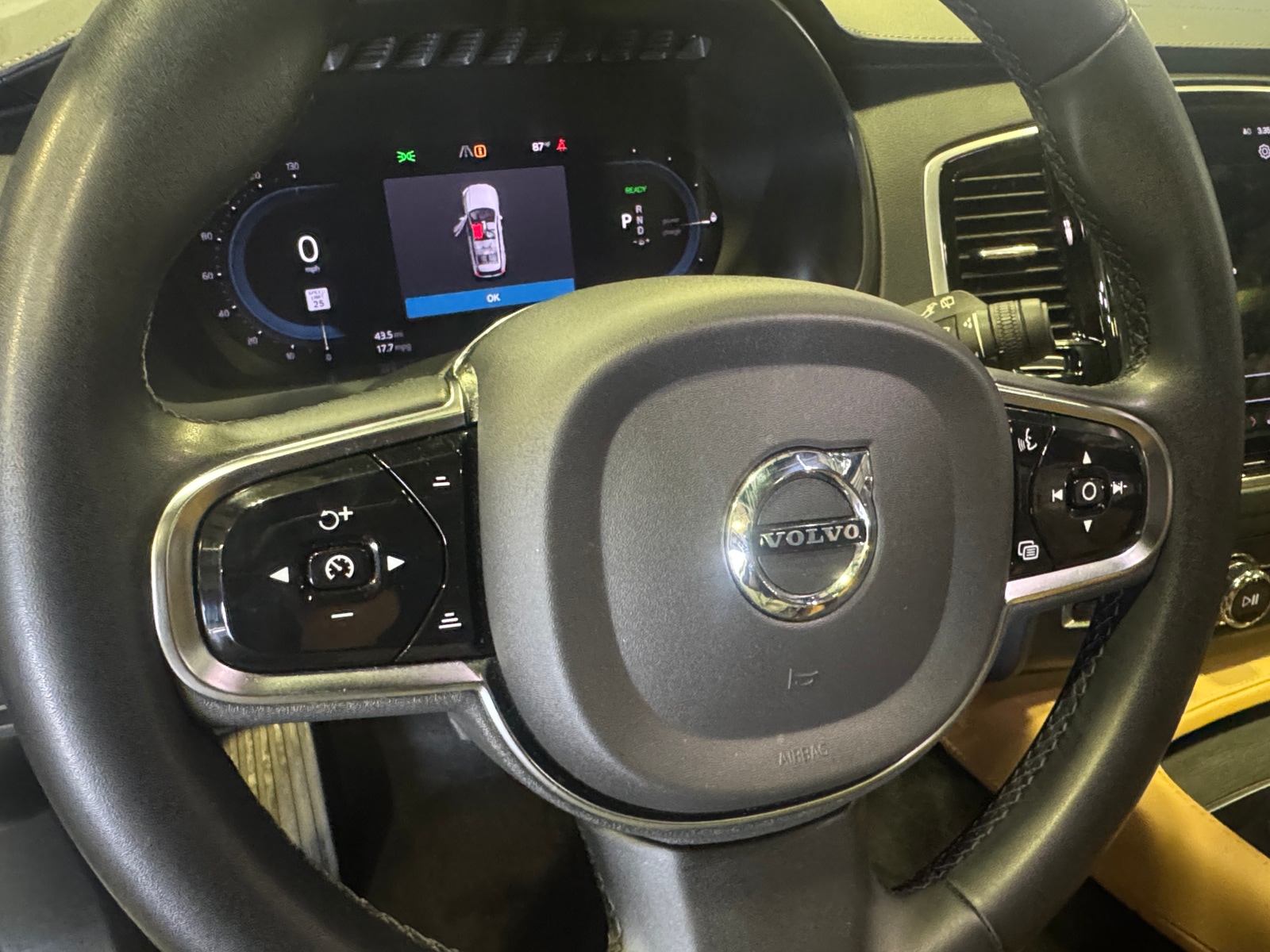 Thumbnail: 2023 Volvo XC90 - 4