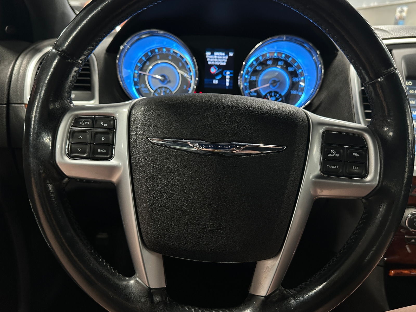 Thumbnail: 2012 Chrysler 300 - 4