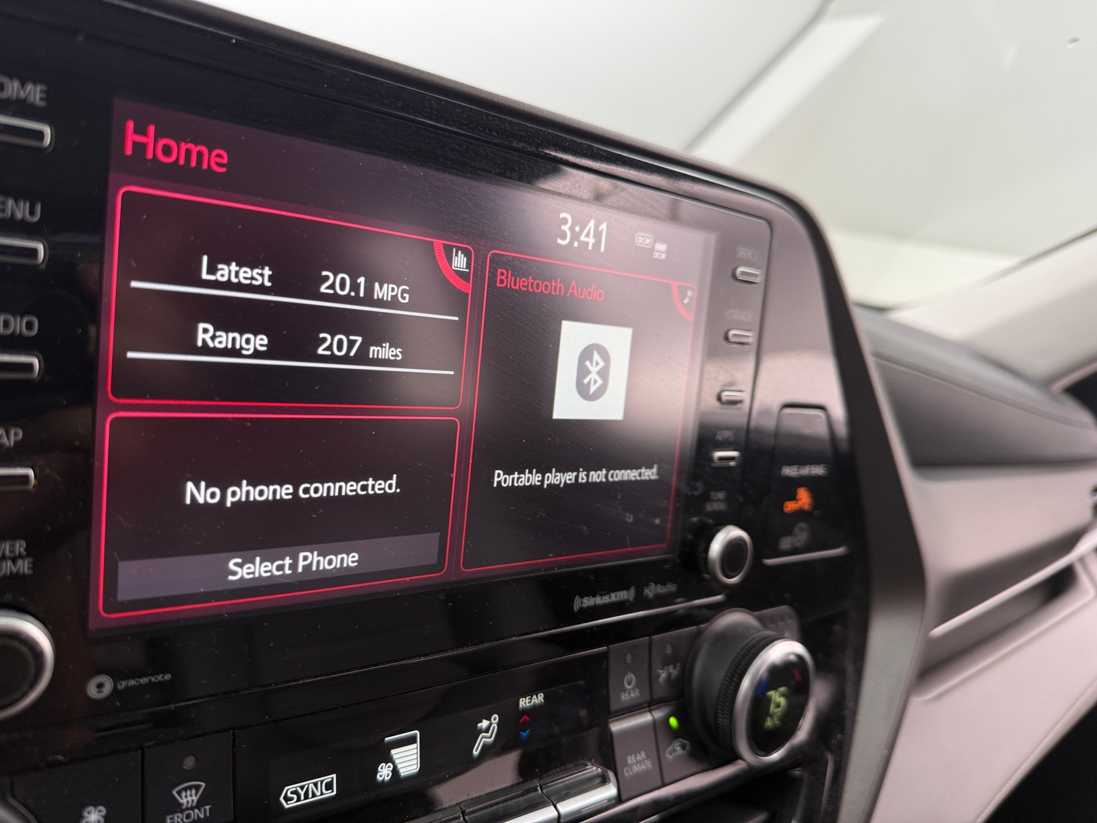 Thumbnail: 2022 Toyota Highlander - 3
