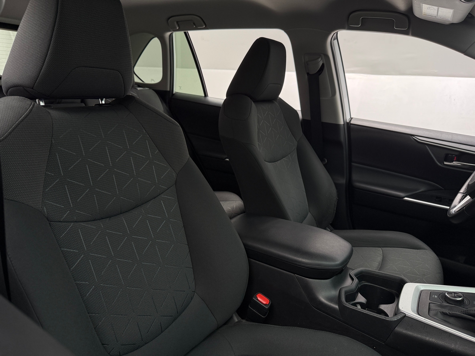 Thumbnail: 2020 Toyota RAV4 - 2