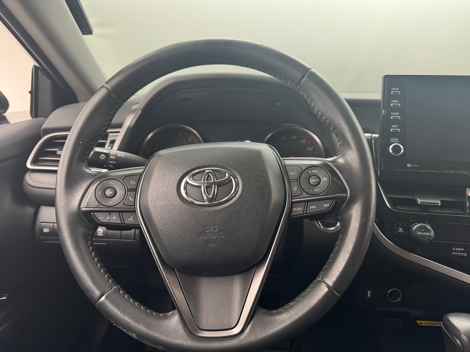 Thumbnail: 2022 Toyota Camry - 4