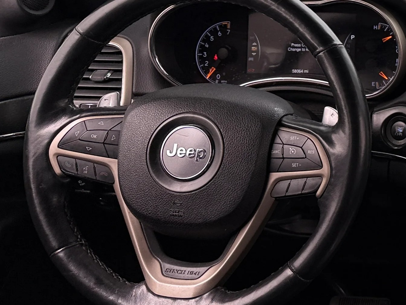 Thumbnail: 2015 Jeep Grand Cherokee - 4