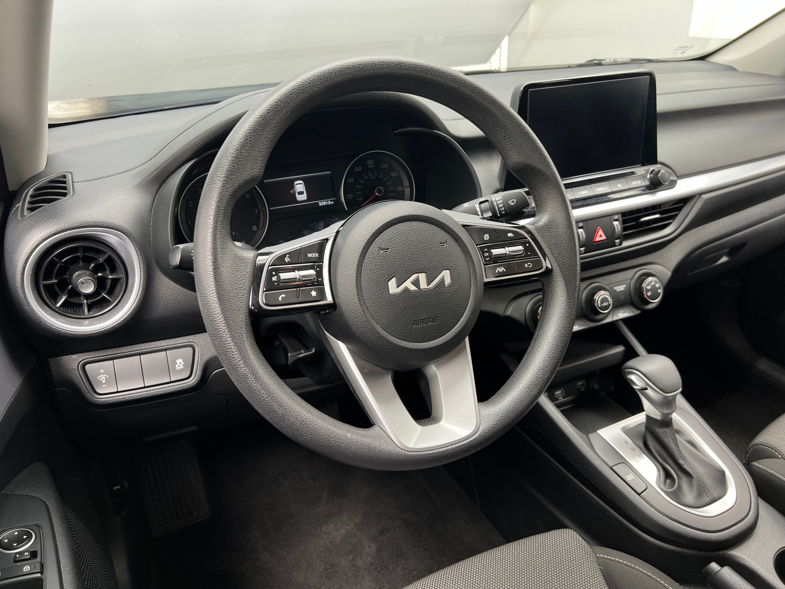 Thumbnail: 2024 Kia Forte - 5