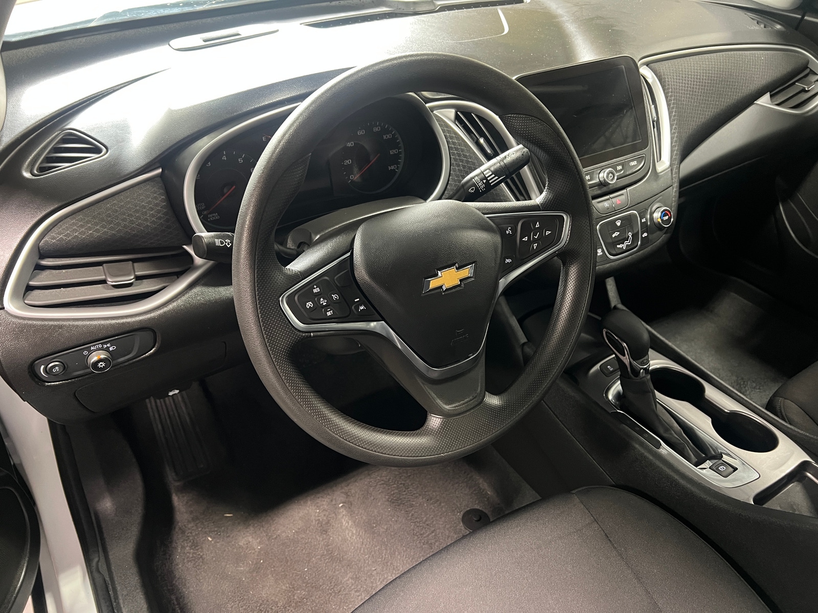 Thumbnail: 2024 Chevrolet Malibu - 5