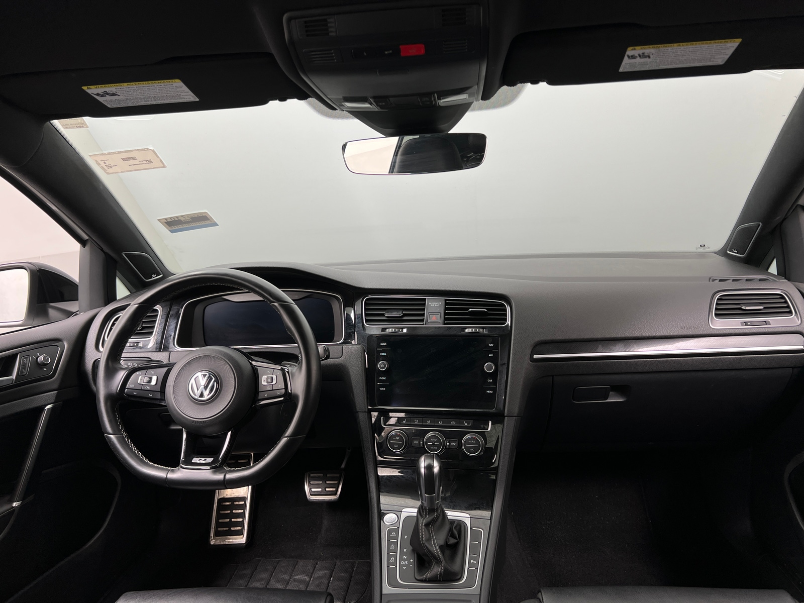 Thumbnail: 2018 Volkswagen Golf - 2