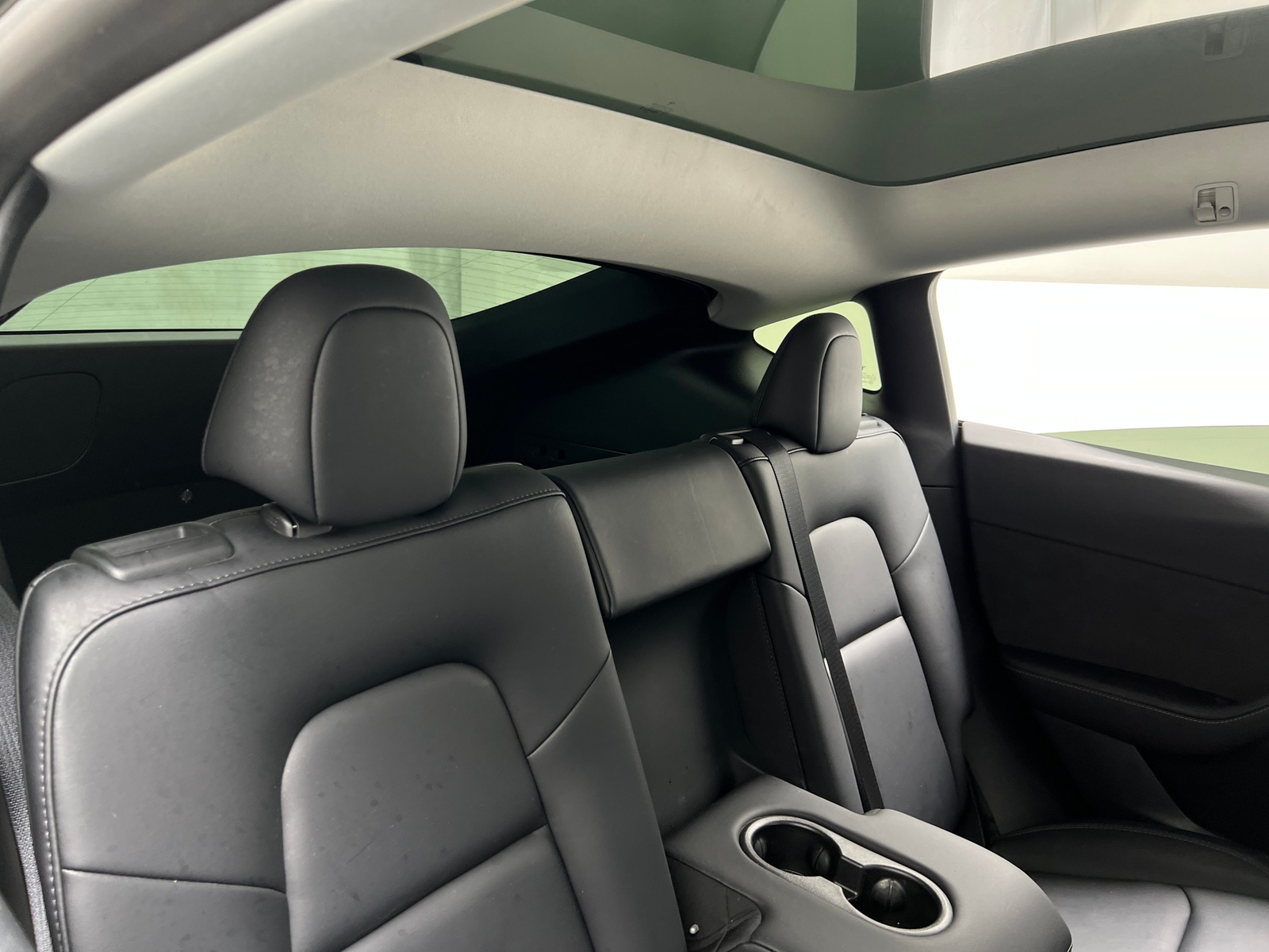 Thumbnail: 2022 Tesla Model Y - 5