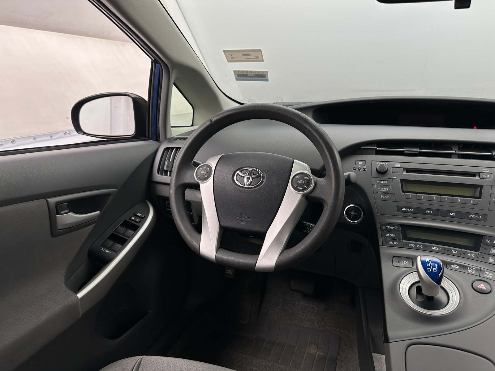 Thumbnail: 2010 Toyota Prius - 5