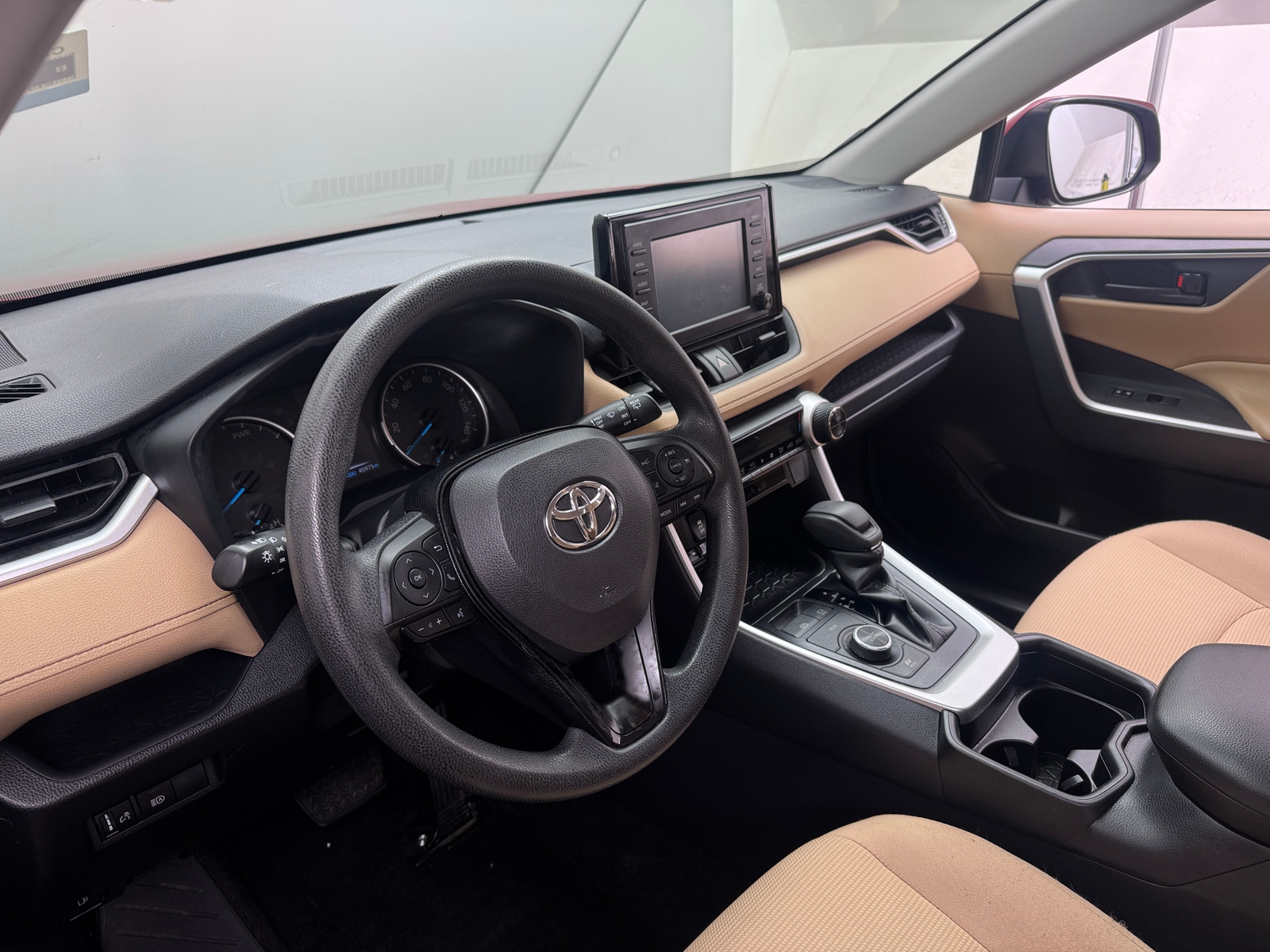 Thumbnail: 2019 Toyota RAV4 - 3