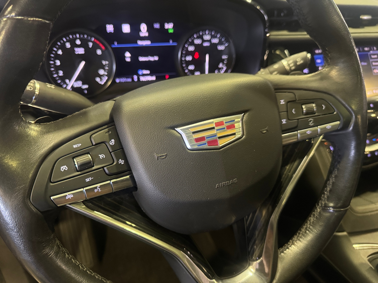 Thumbnail: 2020 Cadillac XT6 - 4