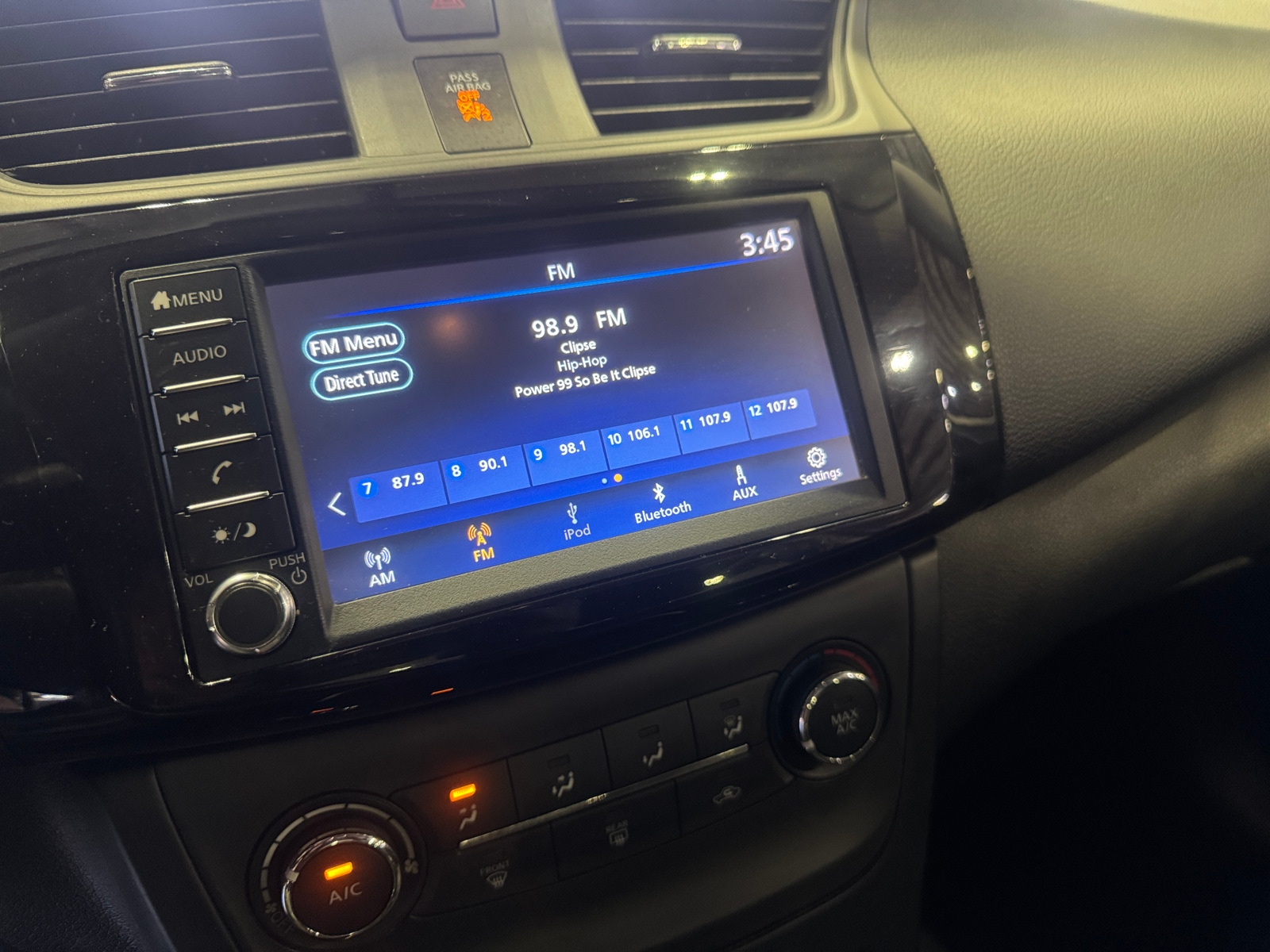 Thumbnail: 2019 Nissan Sentra - 4