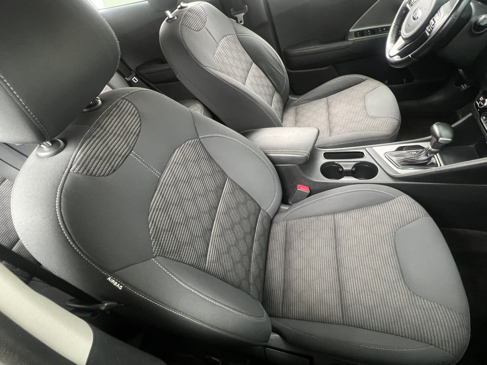 Thumbnail: 2017 Kia Niro - 2