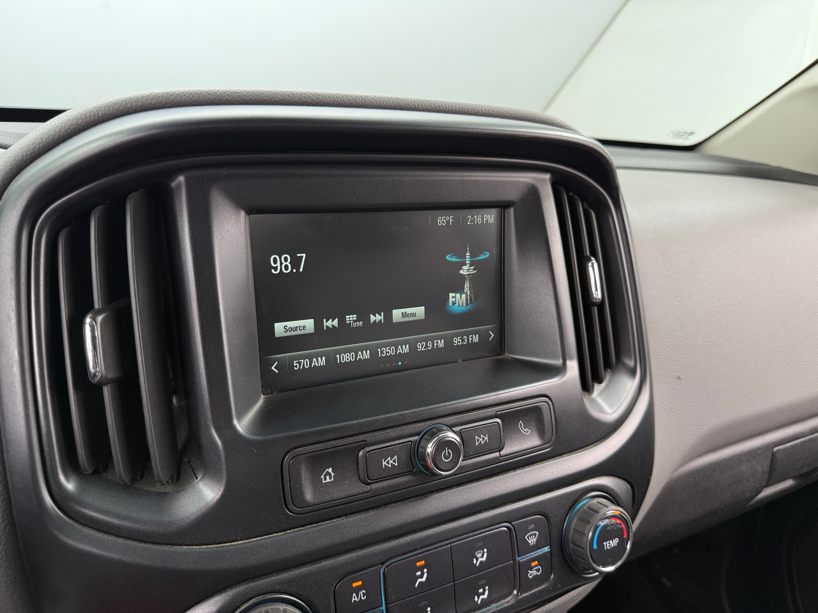 Thumbnail: 2018 Chevrolet Colorado - 4