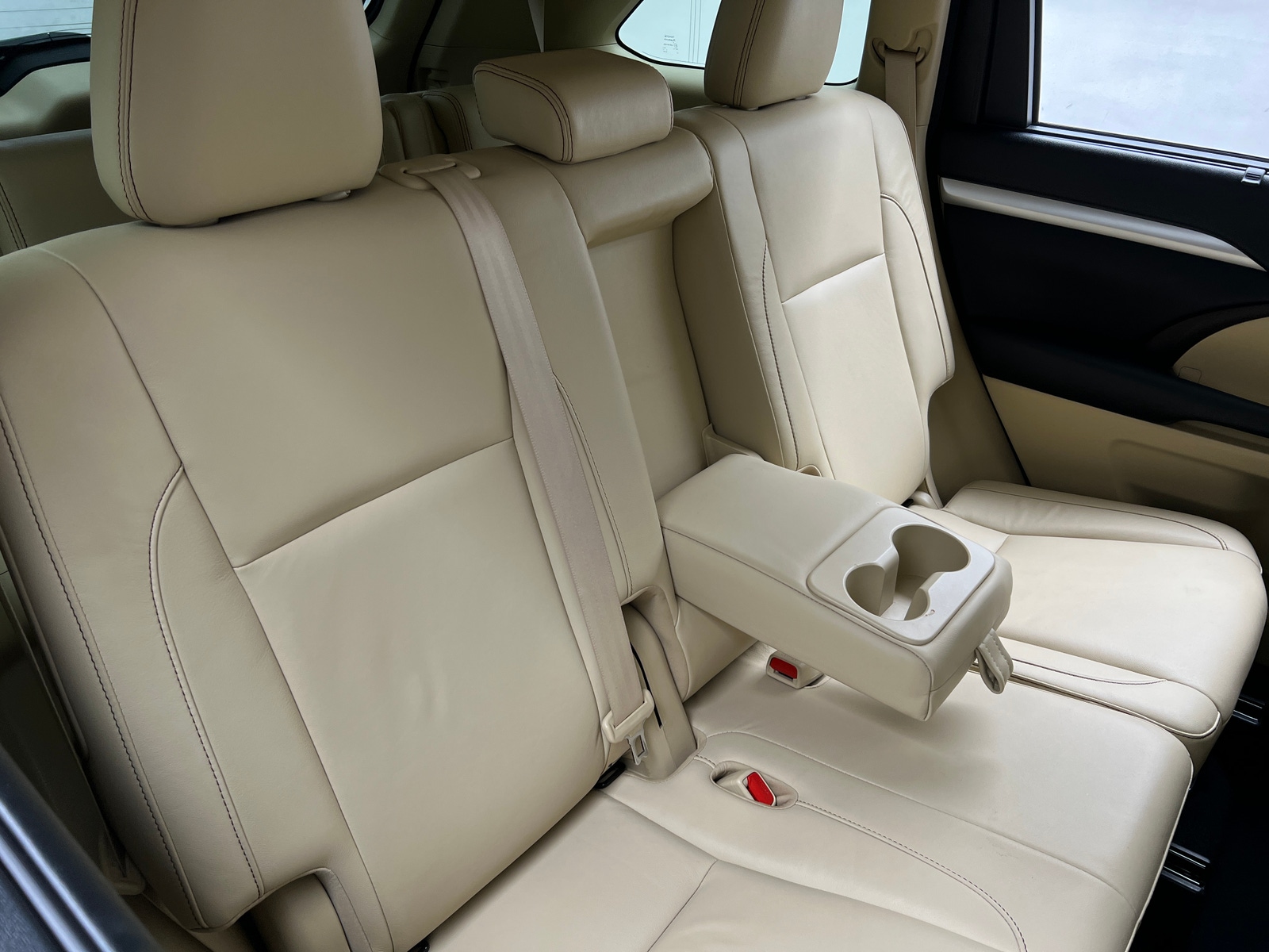 Thumbnail: 2018 Toyota Highlander - 5