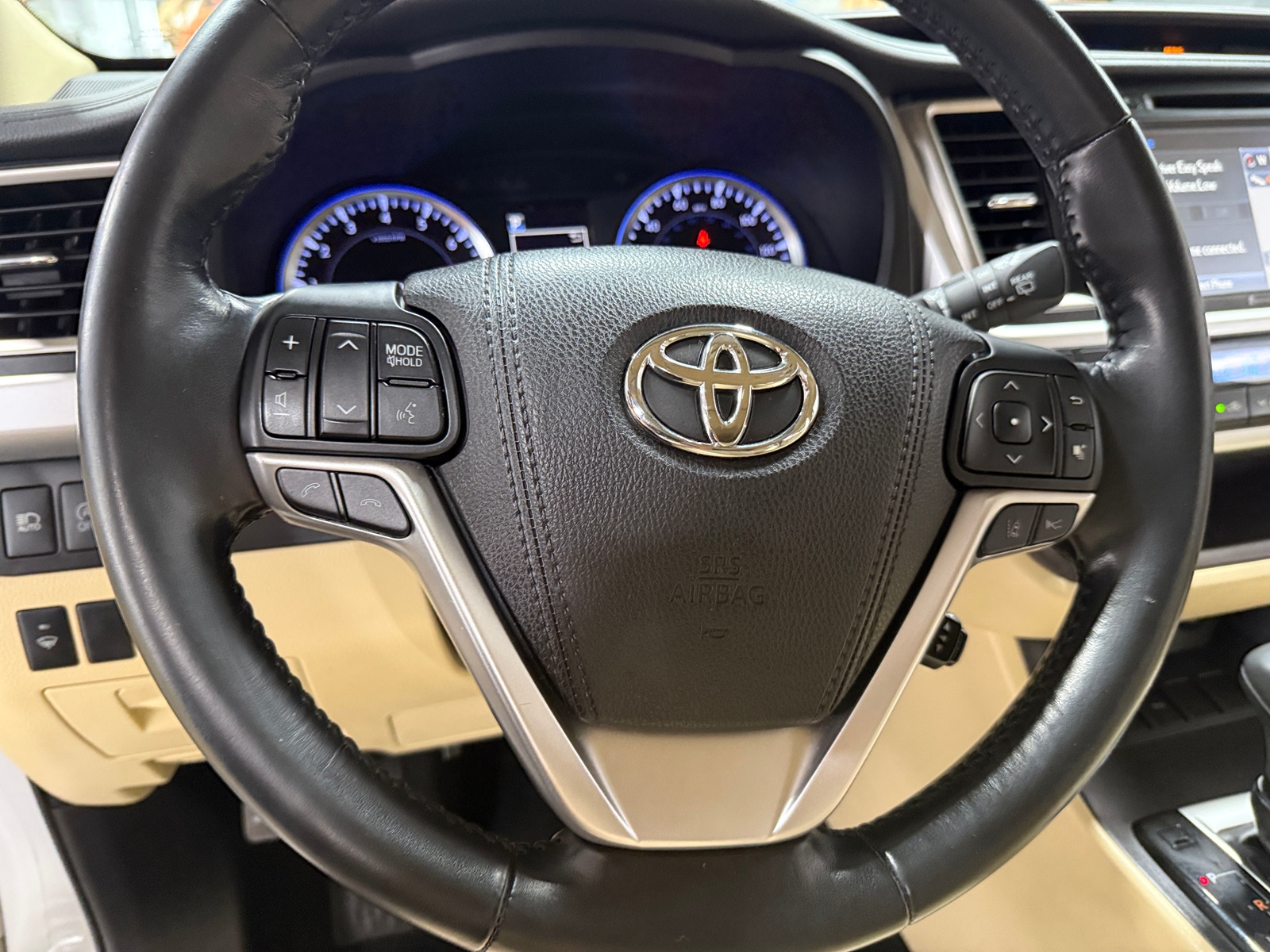 Thumbnail: 2018 Toyota Highlander - 4