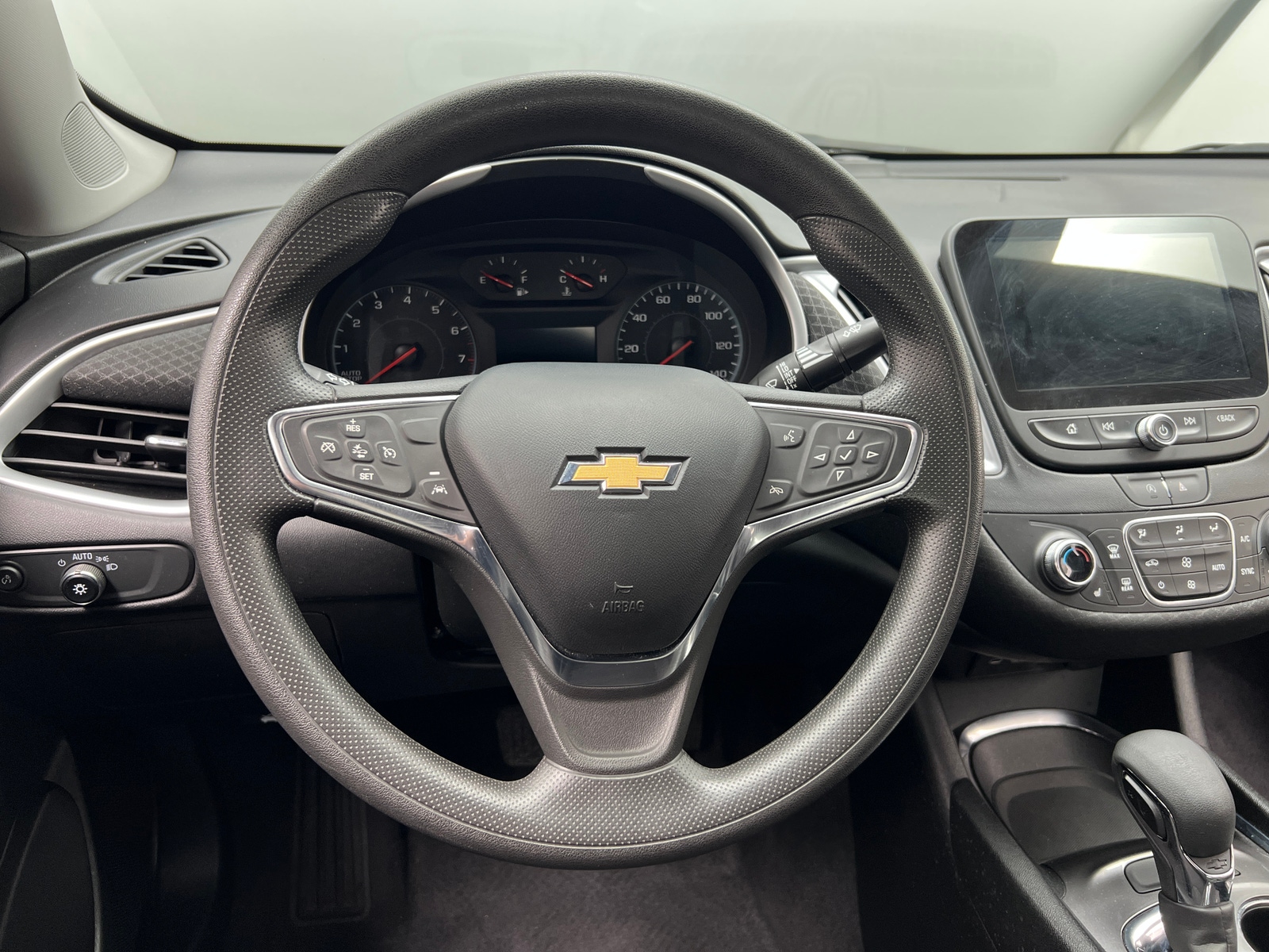 Thumbnail: 2023 Chevrolet Malibu - 5