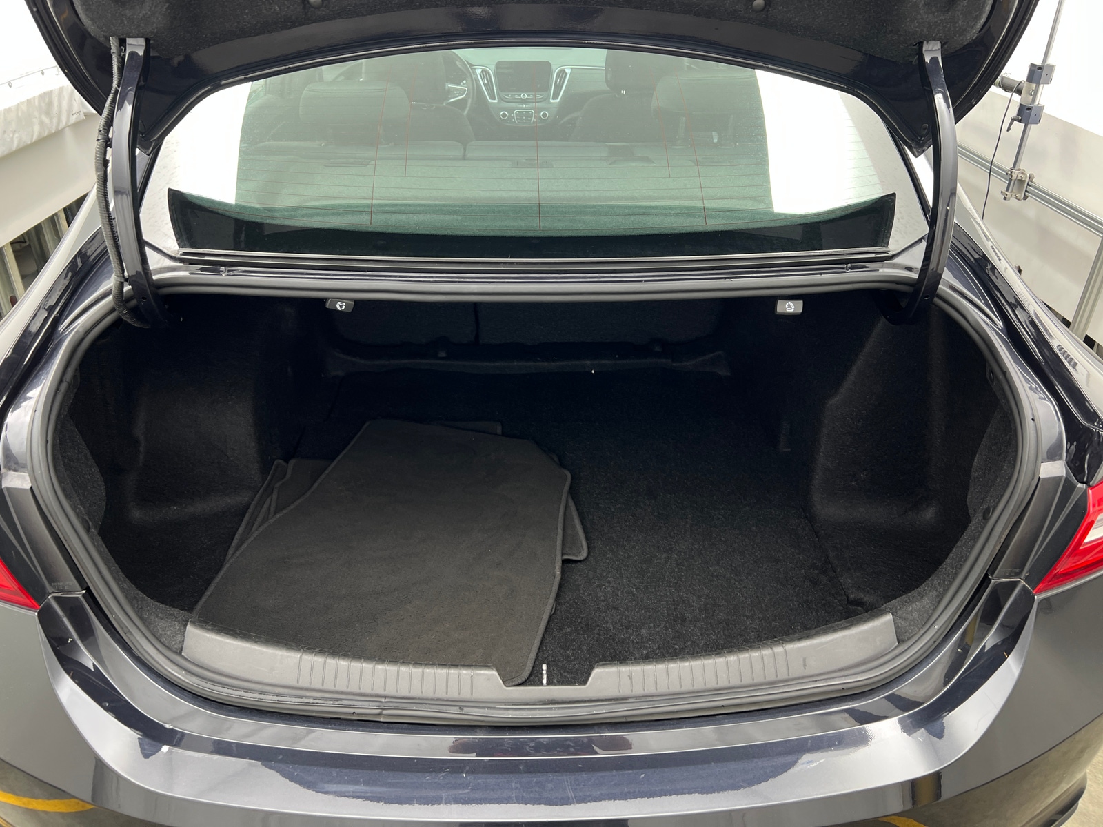 Thumbnail: 2023 Chevrolet Malibu - 7