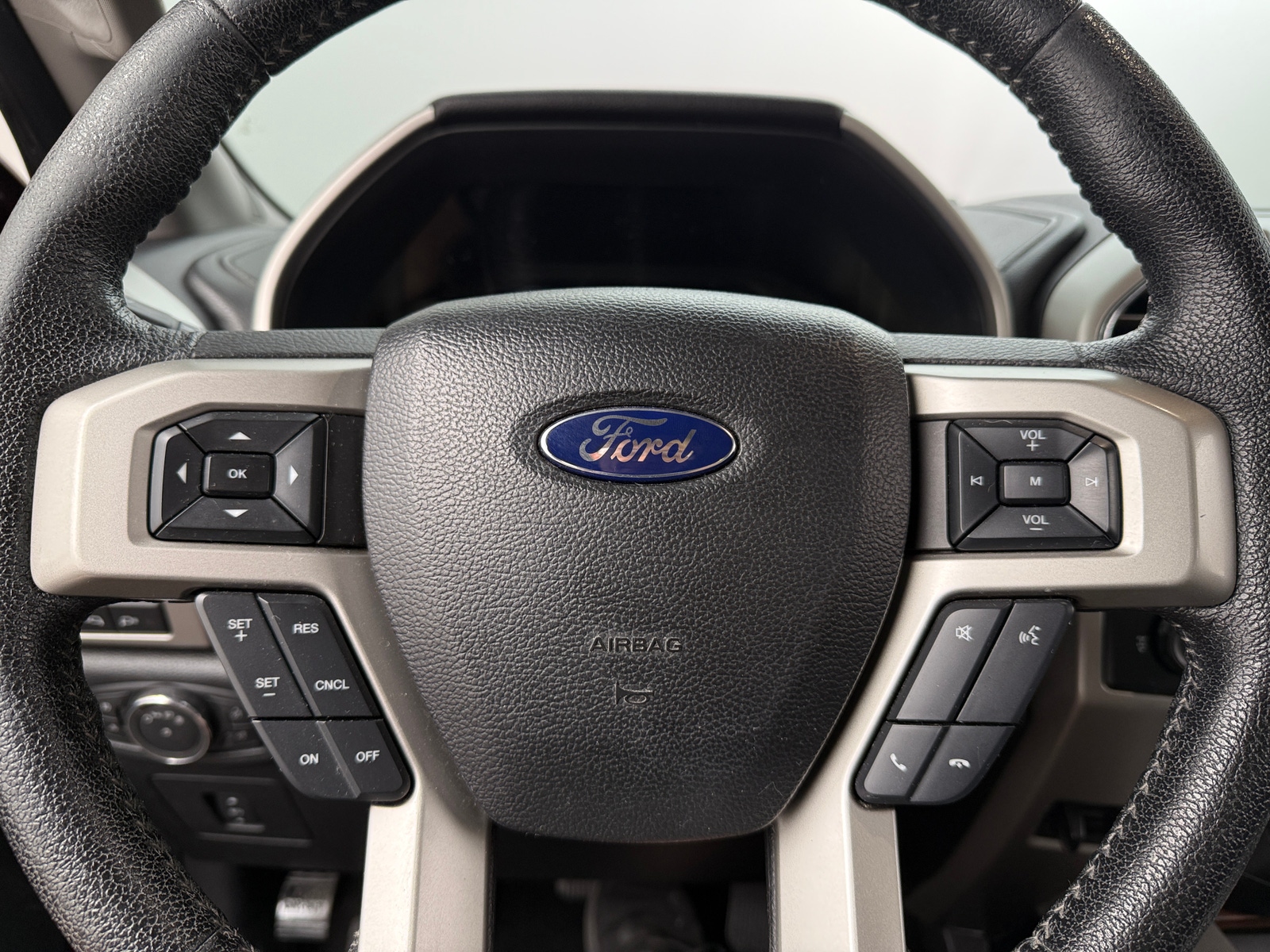 Thumbnail: 2015 Ford Econoline - 4