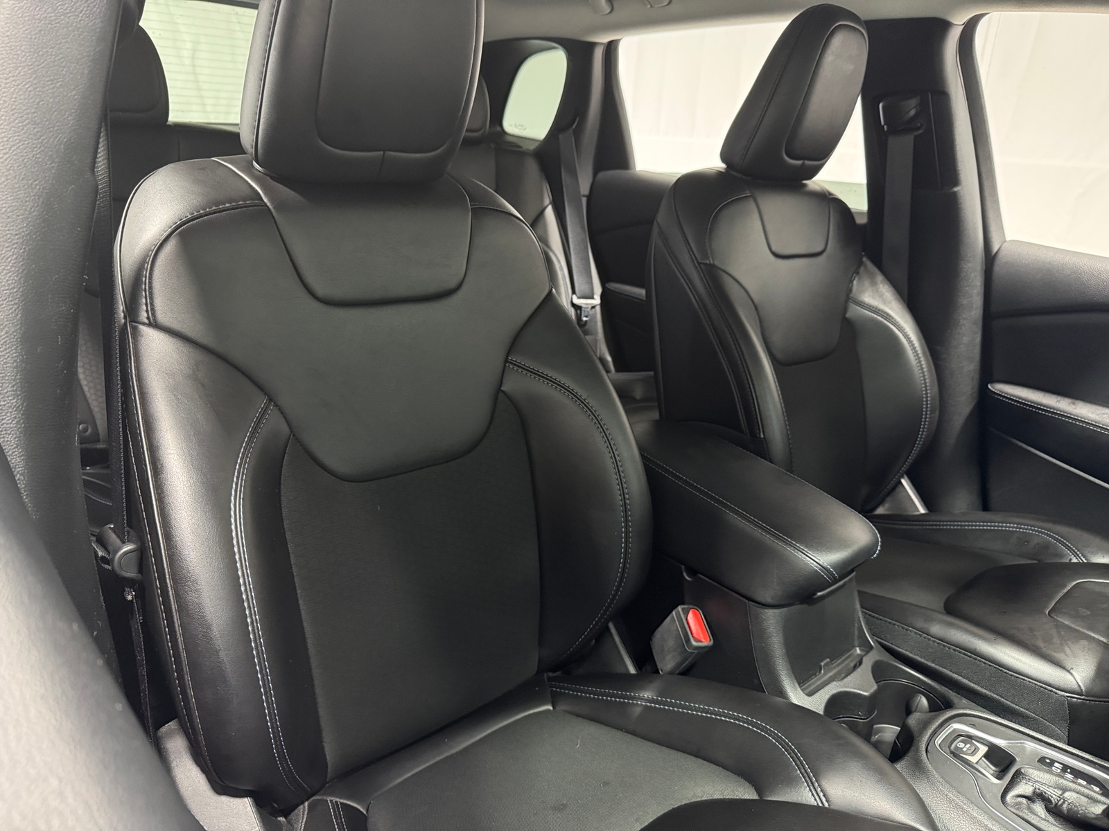 Thumbnail: 2019 Jeep Cherokee - 2