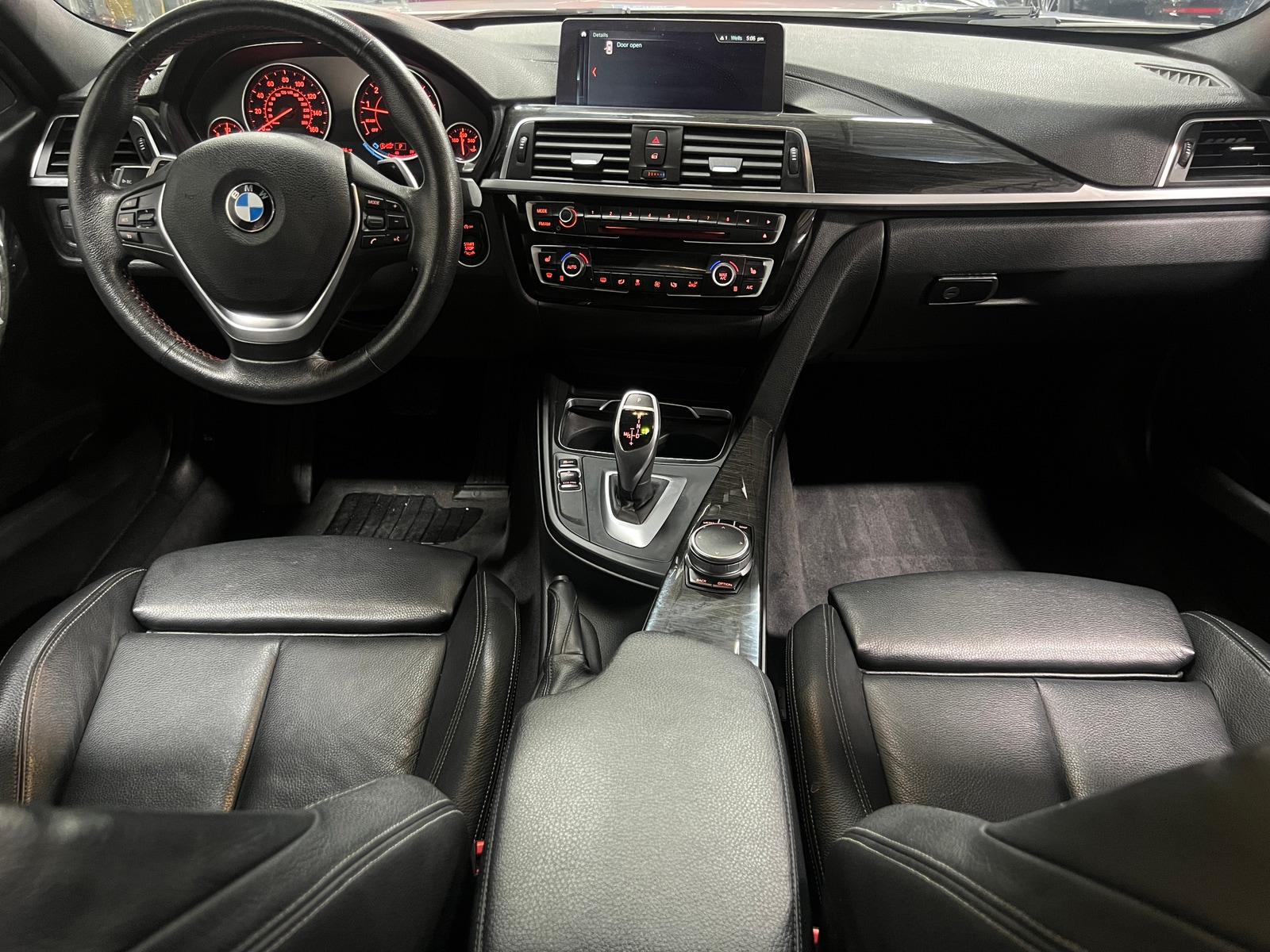 Thumbnail: 2018 BMW 3 Series - 2