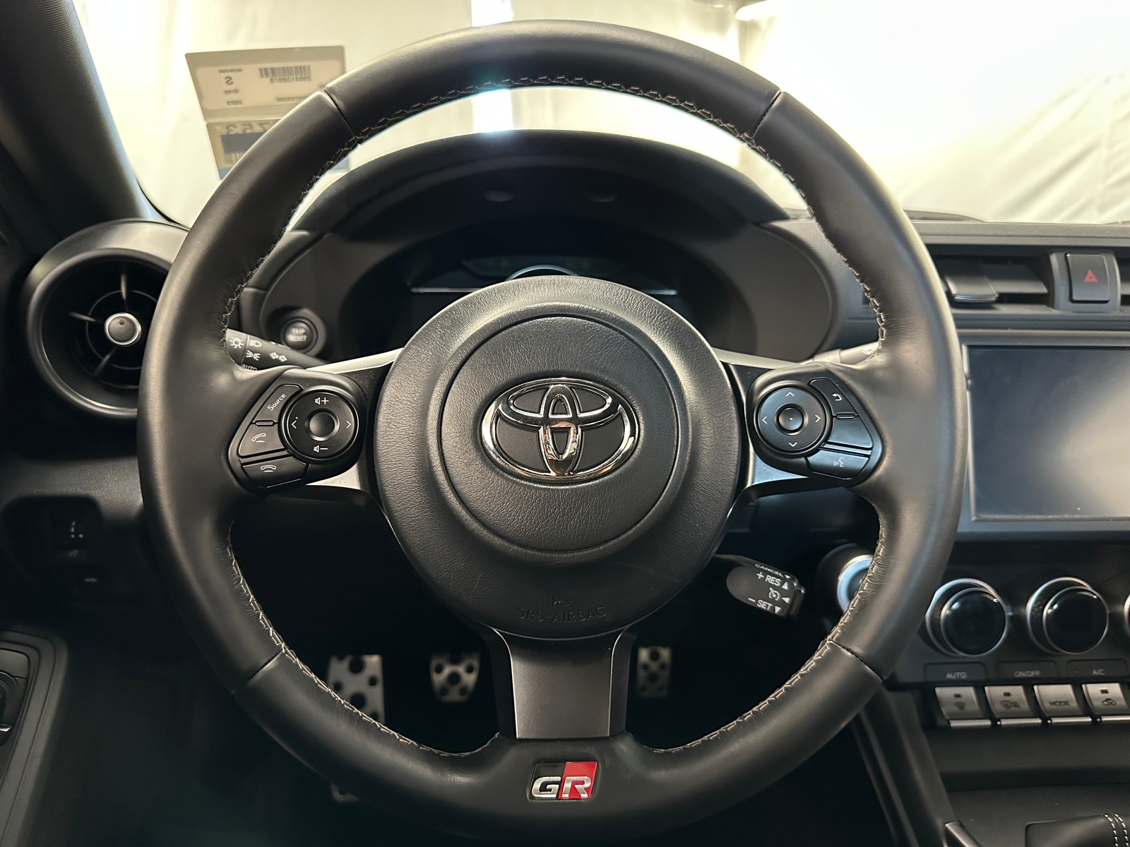 Thumbnail: 2023 Toyota GR86 - 3