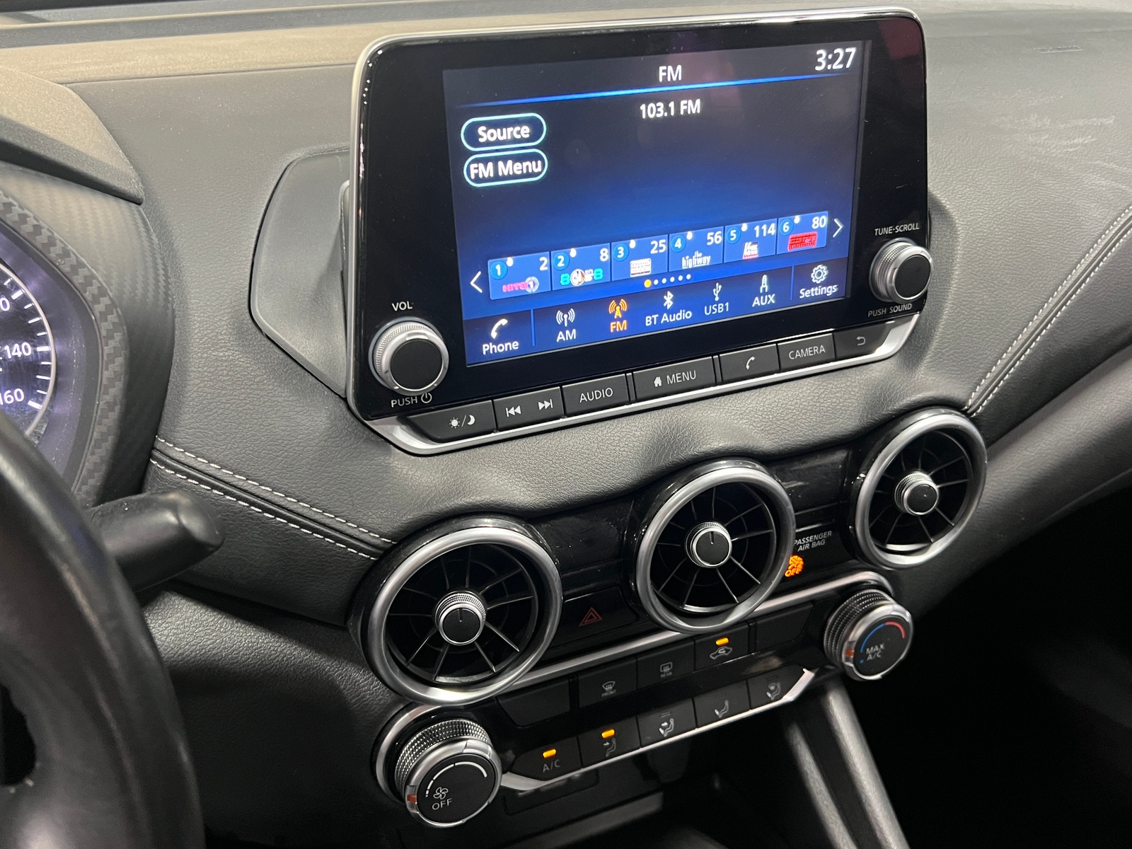 Thumbnail: 2022 Nissan Sentra - 4