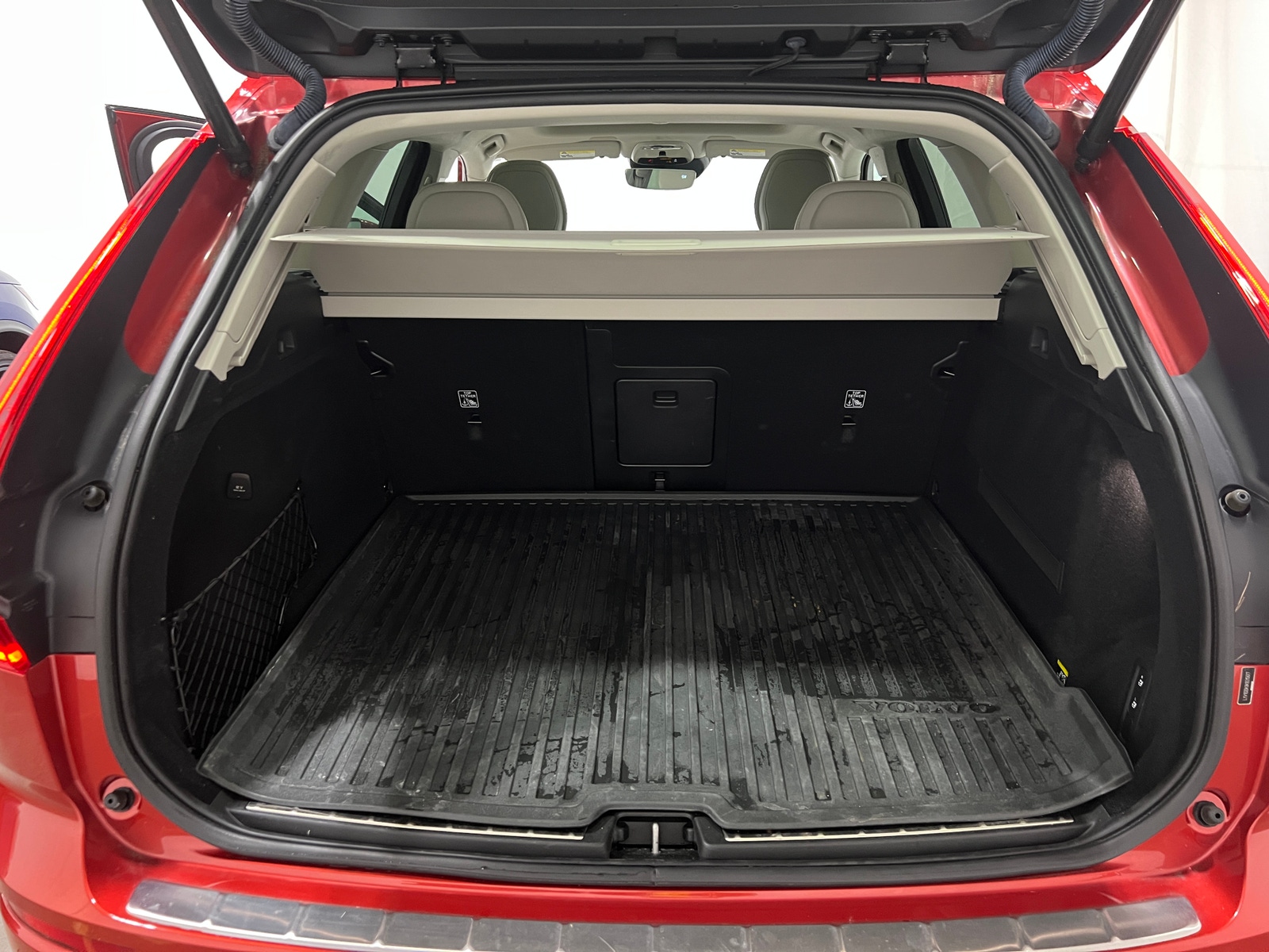 Thumbnail: 2019 Volvo XC60 - 6