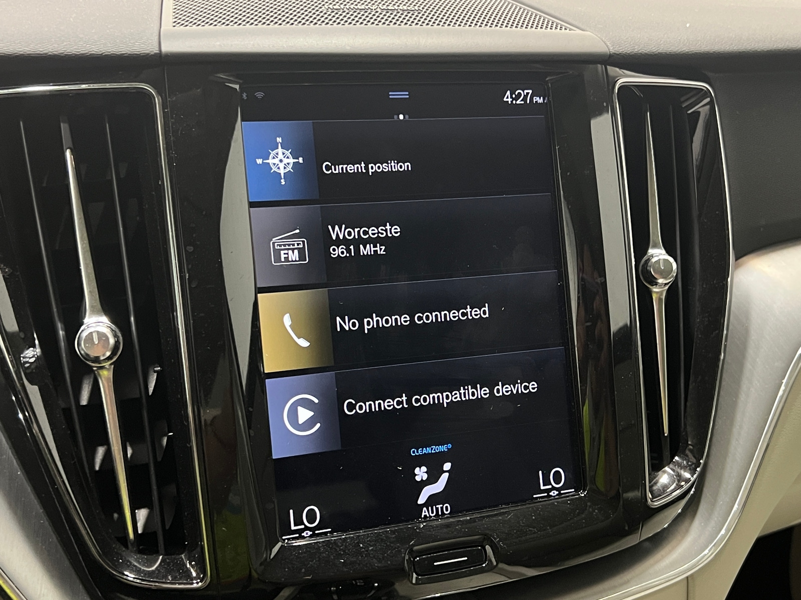 Thumbnail: 2019 Volvo XC60 - 3