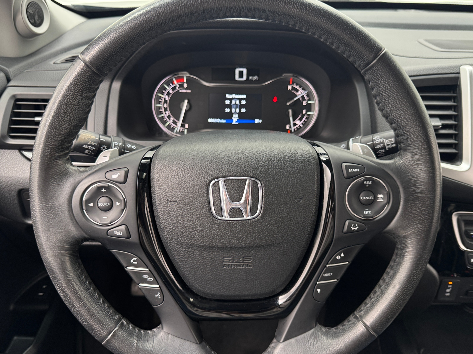 Thumbnail: 2018 Honda Pilot - 4