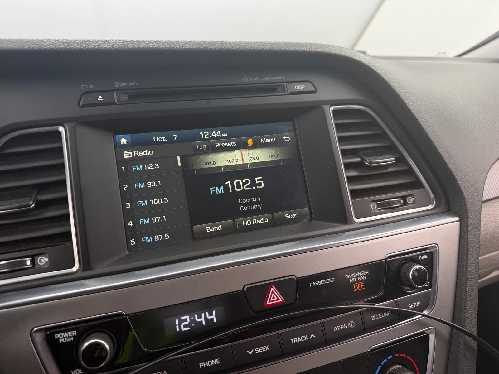 Thumbnail: 2016 Hyundai Sonata - 4