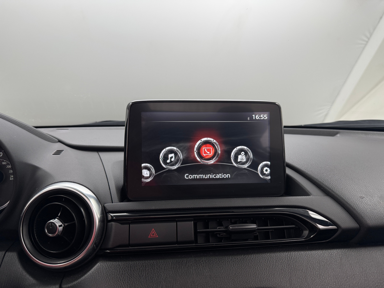 Thumbnail: 2021 Mazda MX-5 Miata - 3