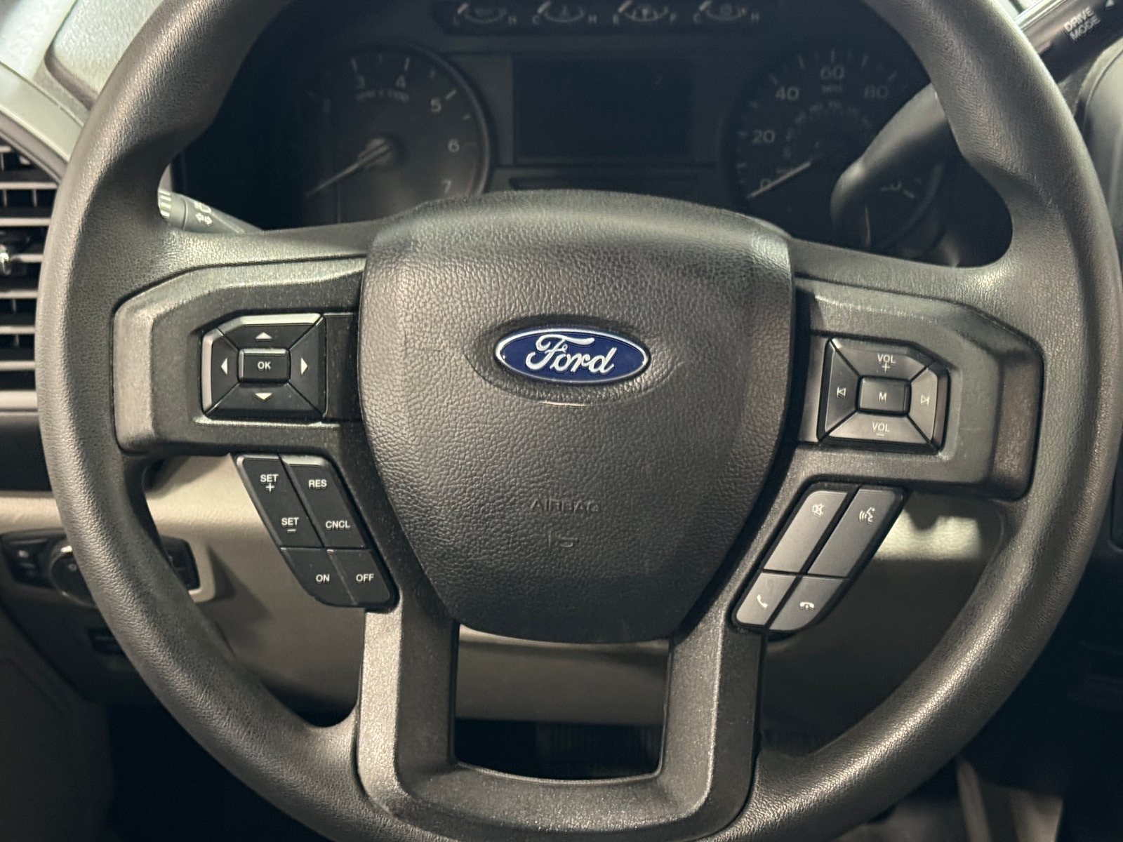 Thumbnail: 2018 Ford Econoline - 5