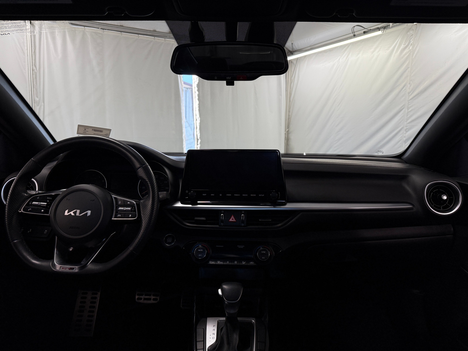 Thumbnail: 2023 Kia Forte - 2