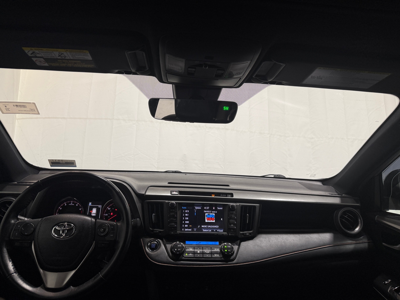 Thumbnail: 2018 Toyota RAV4 - 2