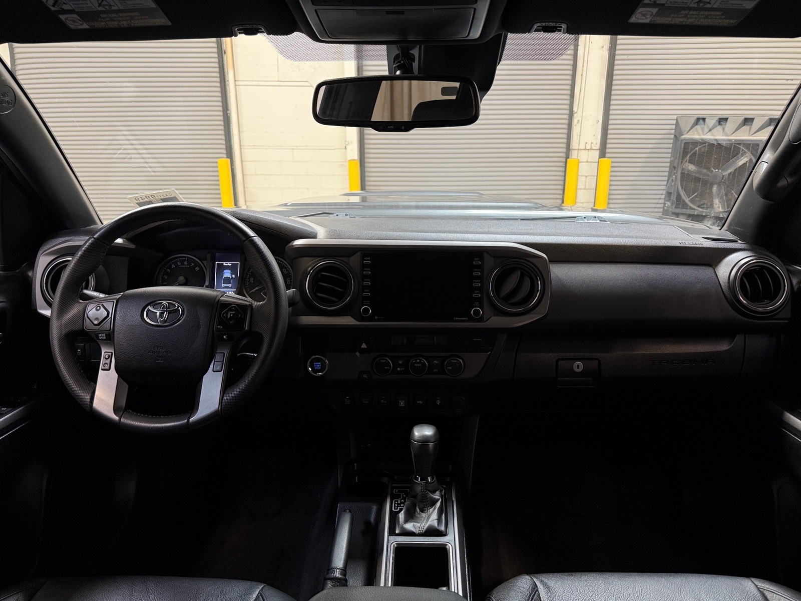 Thumbnail: 2022 Toyota Tacoma - 3