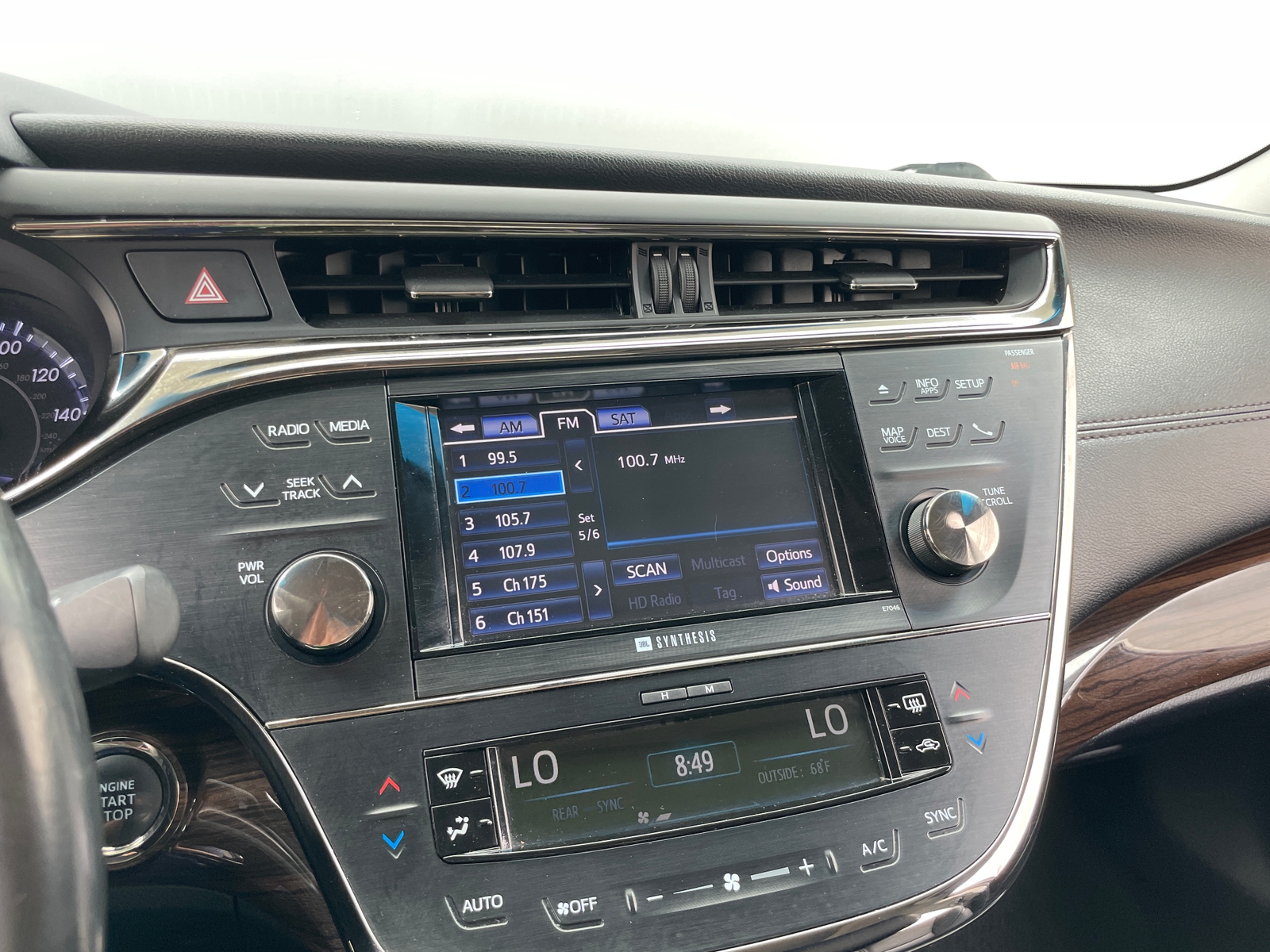 Thumbnail: 2013 Toyota Avalon - 3