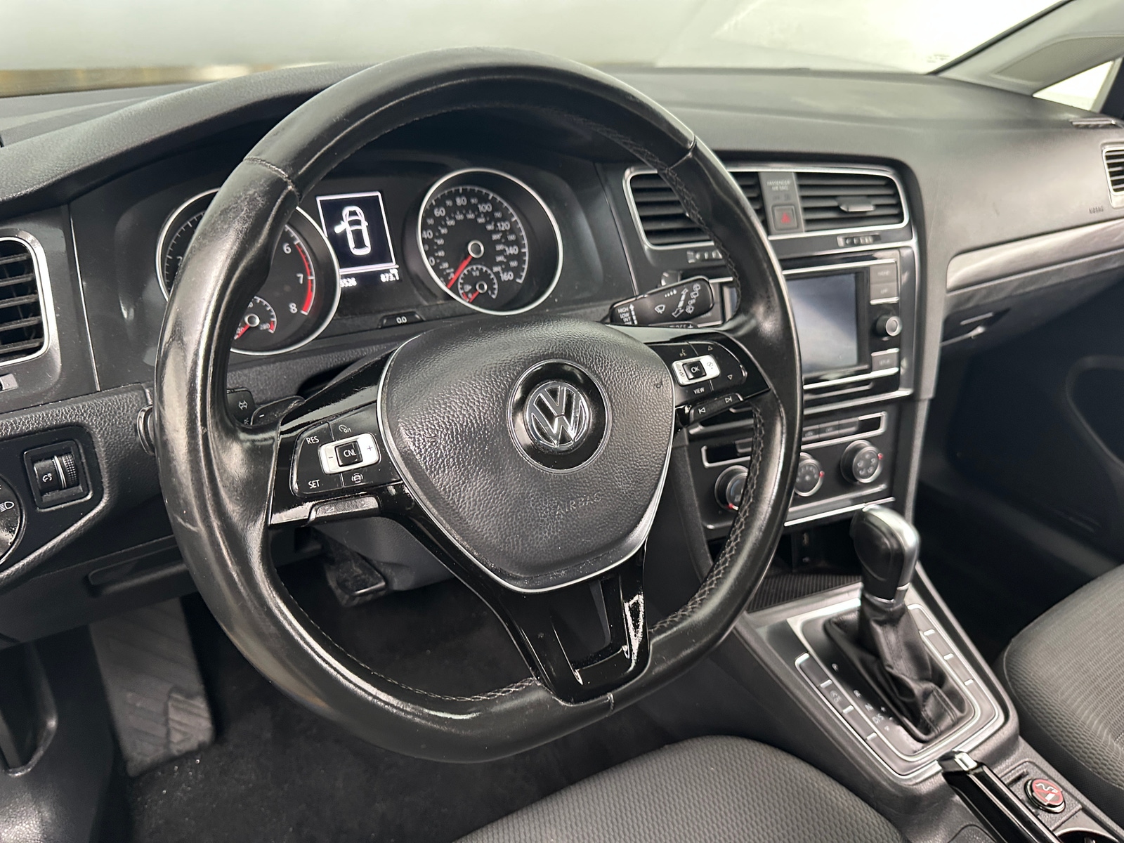 Thumbnail: 2019 Volkswagen Golf - 5