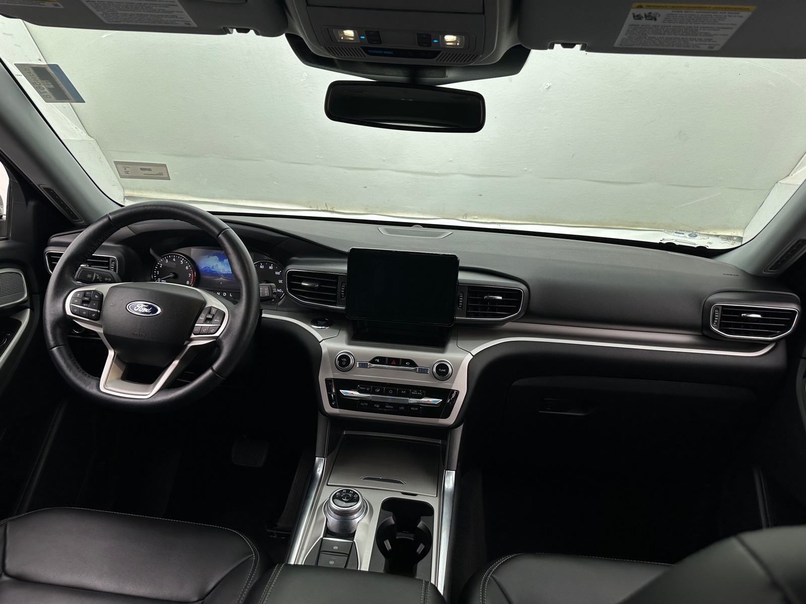 Thumbnail: 2022 Ford Explorer - 3
