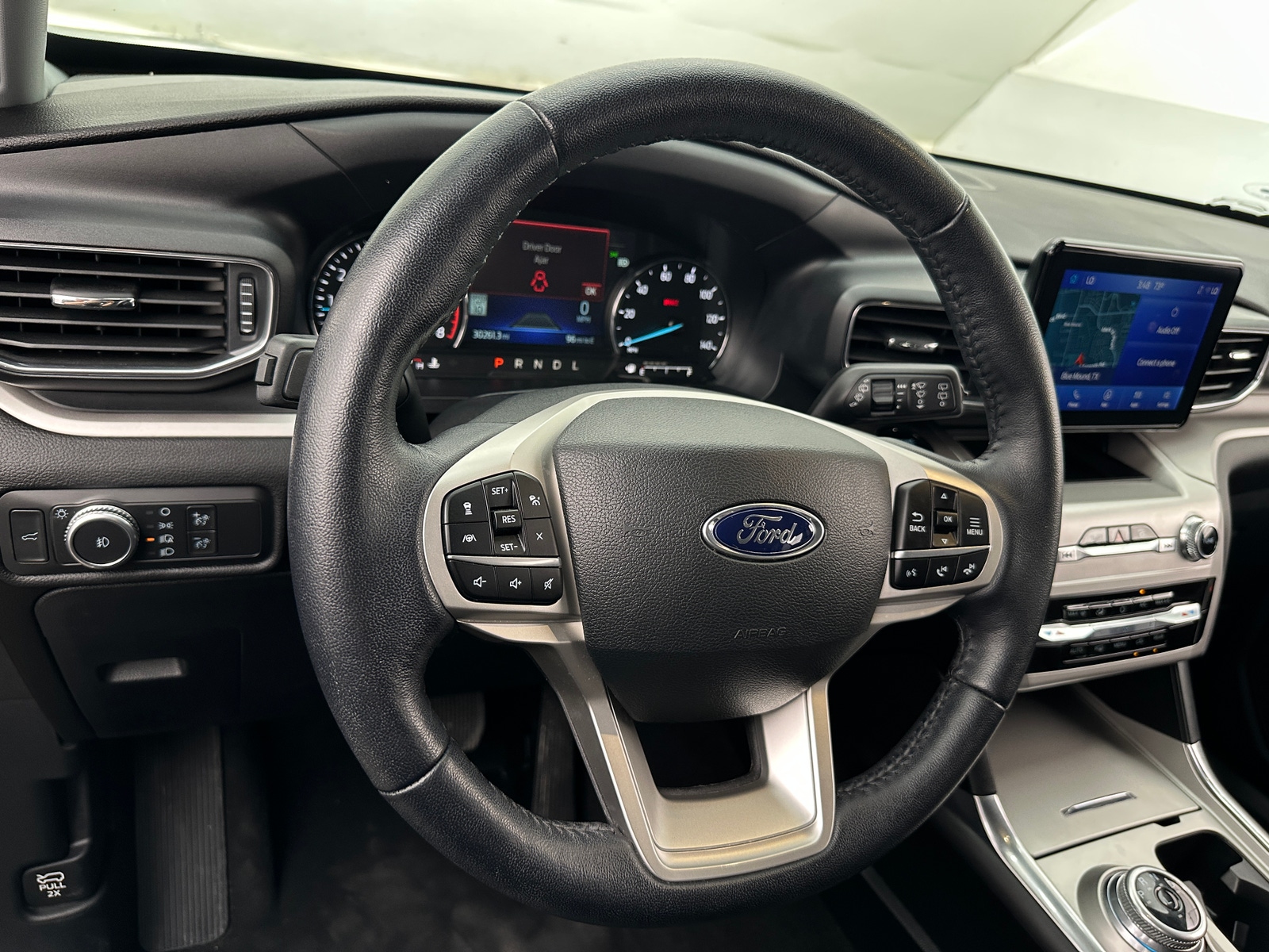 Thumbnail: 2022 Ford Explorer - 5