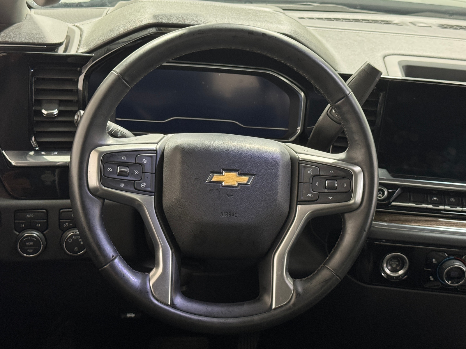 Thumbnail: 2024 Chevrolet Silverado 1500 - 5