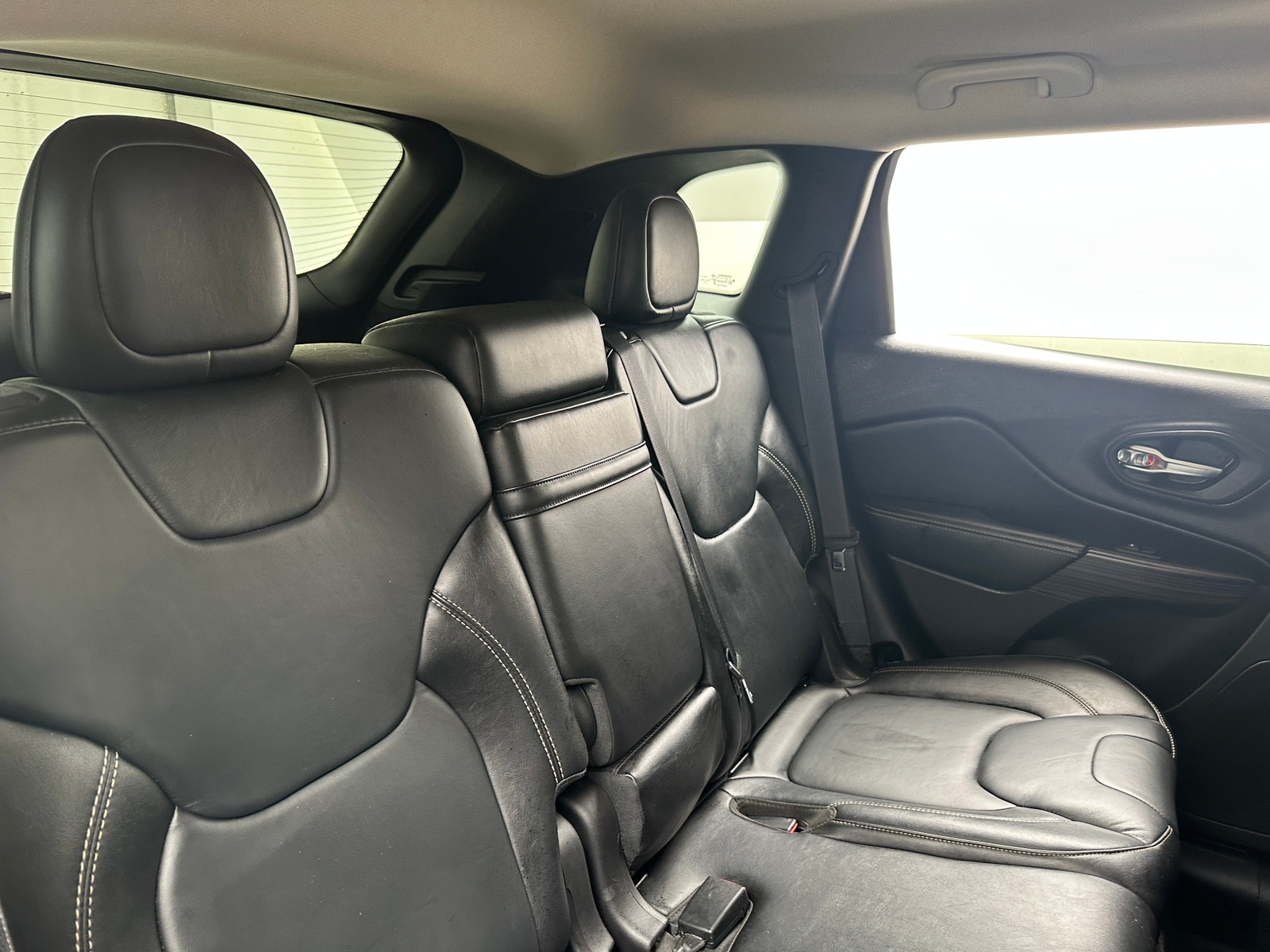 Thumbnail: 2015 Jeep Cherokee - 6