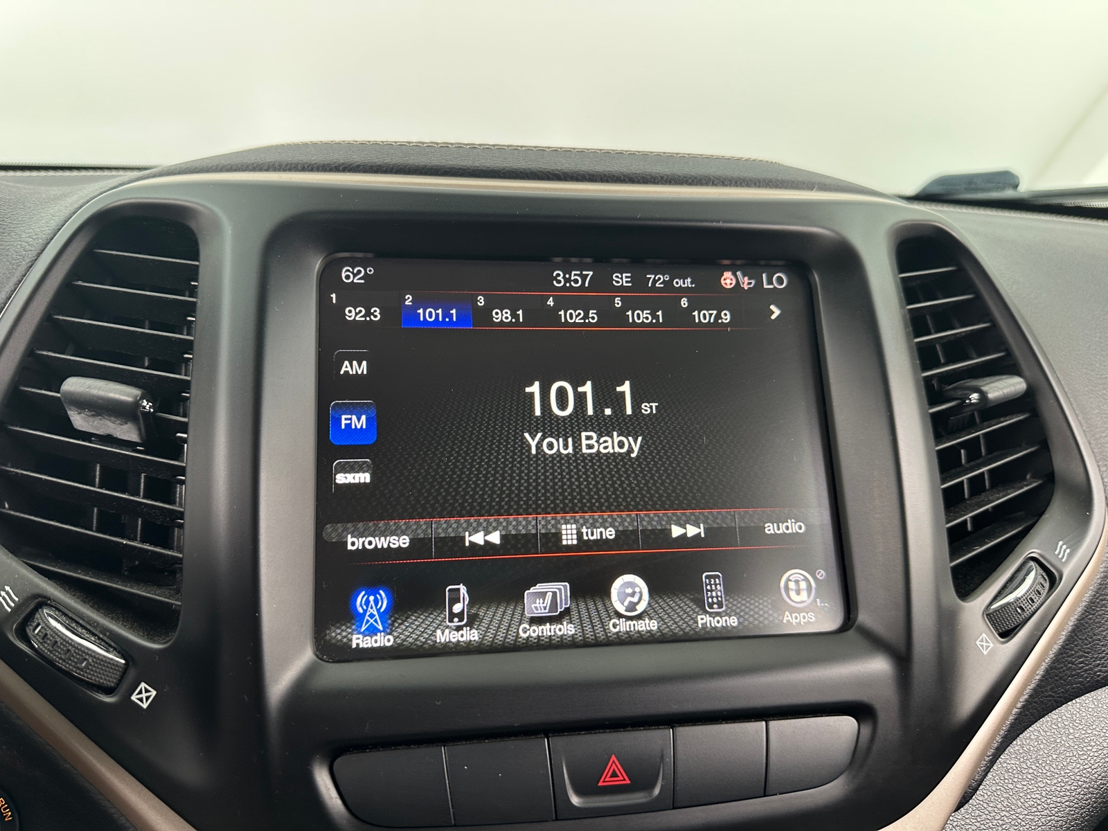 Thumbnail: 2015 Jeep Cherokee - 4