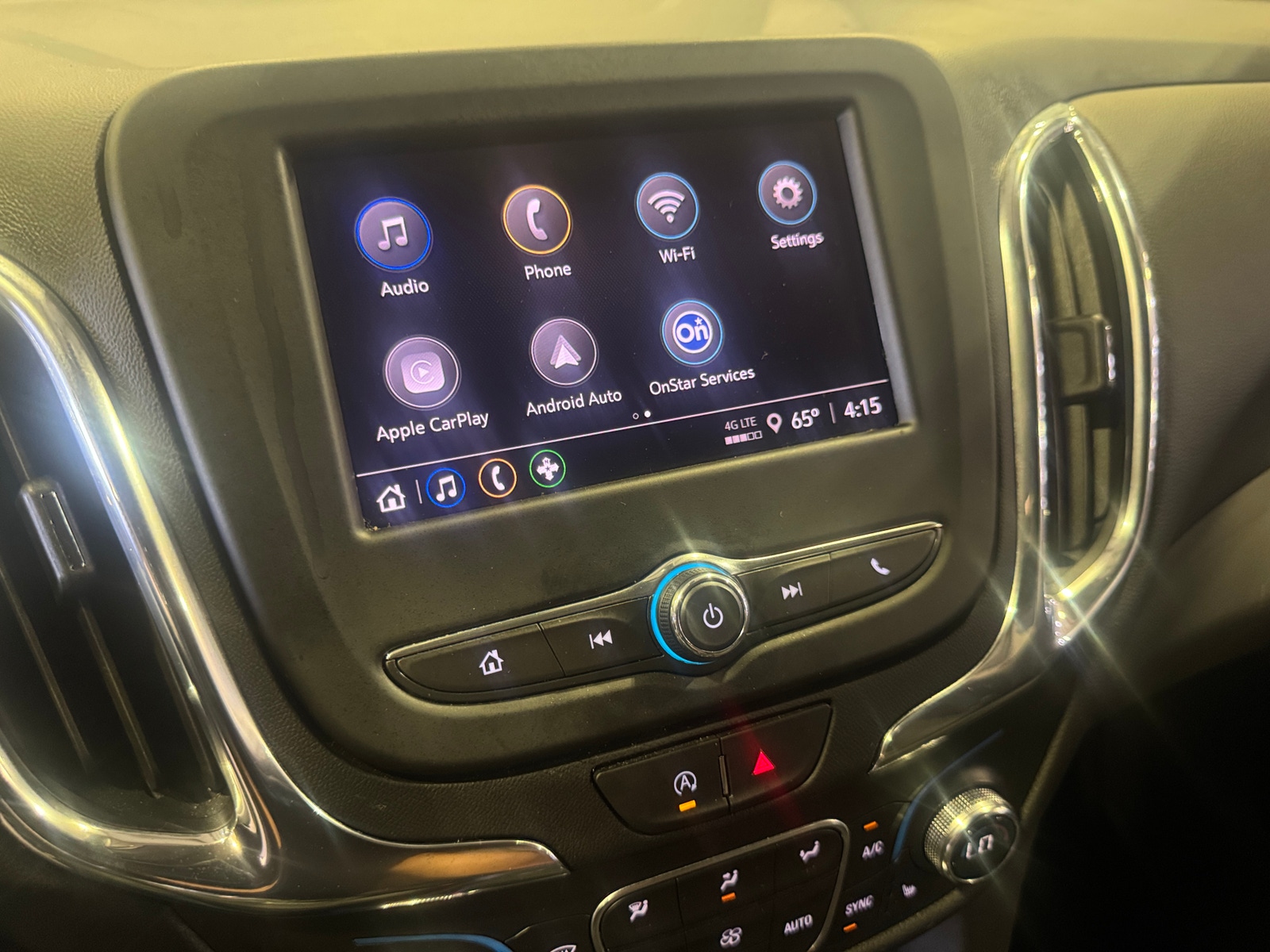 Thumbnail: 2023 Chevrolet Equinox - 4