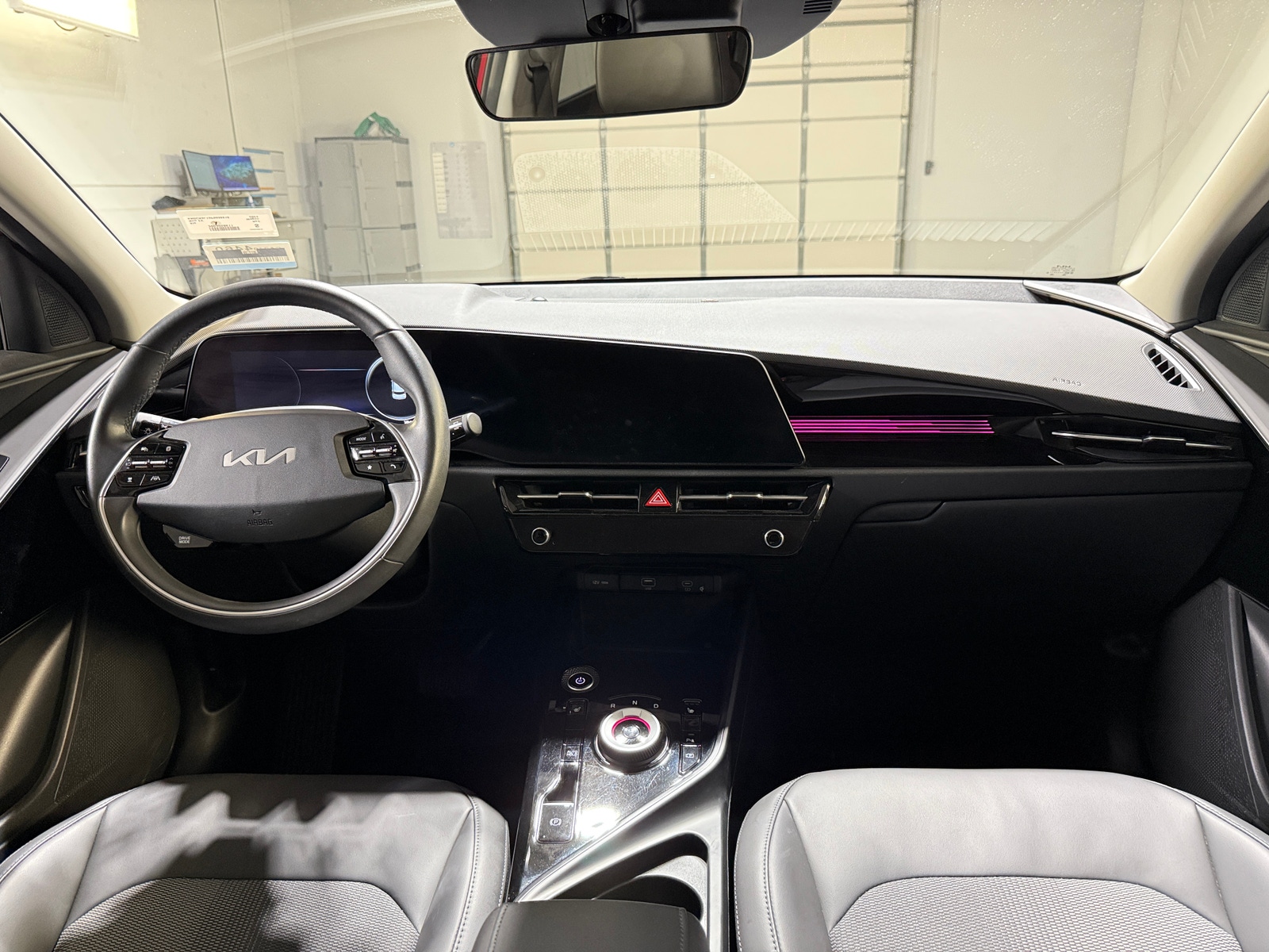 Thumbnail: 2023 Kia Niro - 2