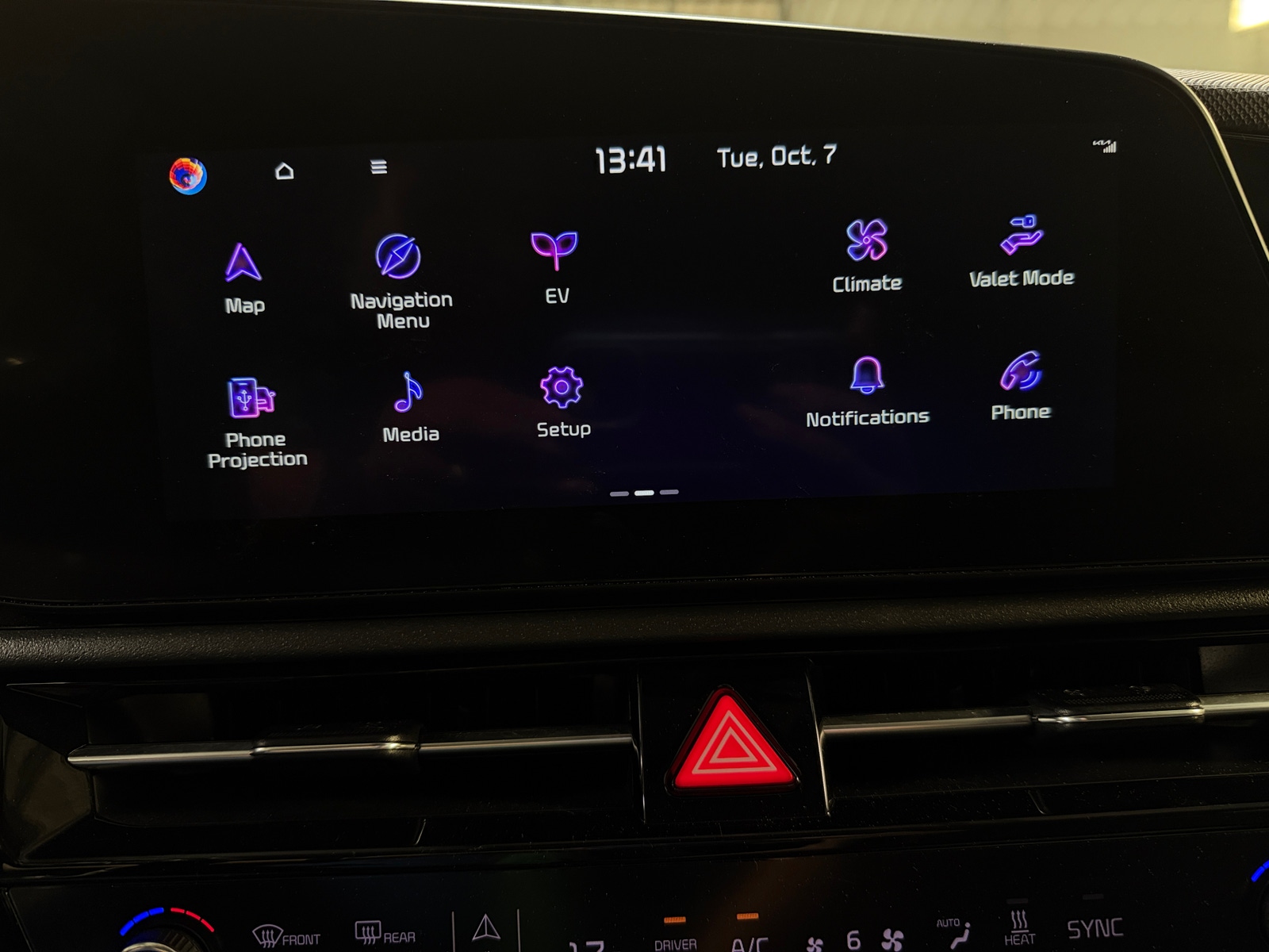 Thumbnail: 2023 Kia Niro - 3