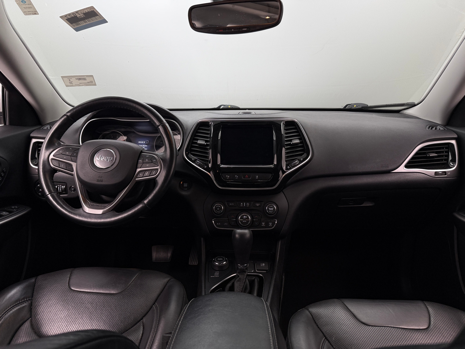 Thumbnail: 2019 Jeep Cherokee - 2