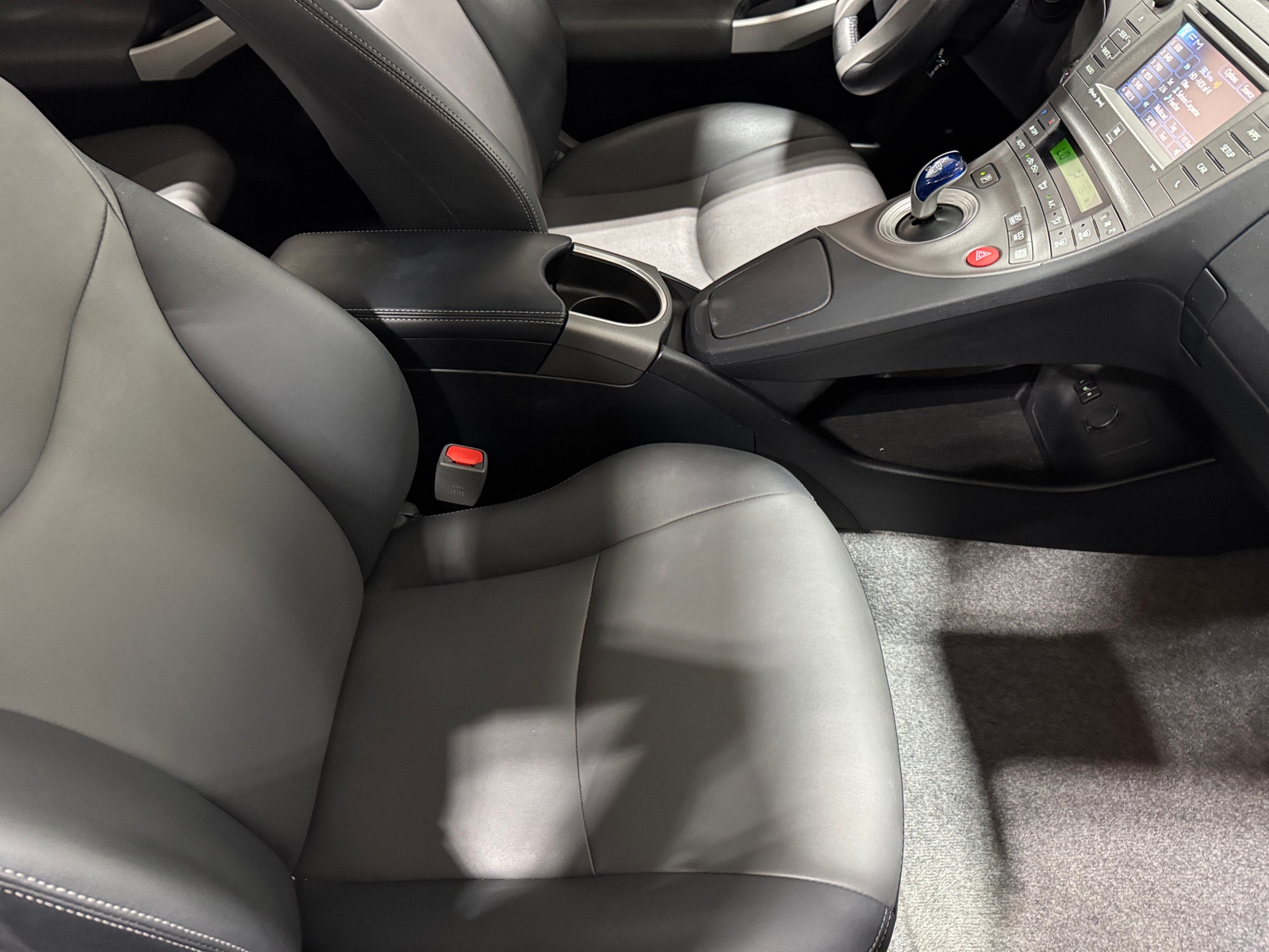 Thumbnail: 2015 Toyota Prius - 2