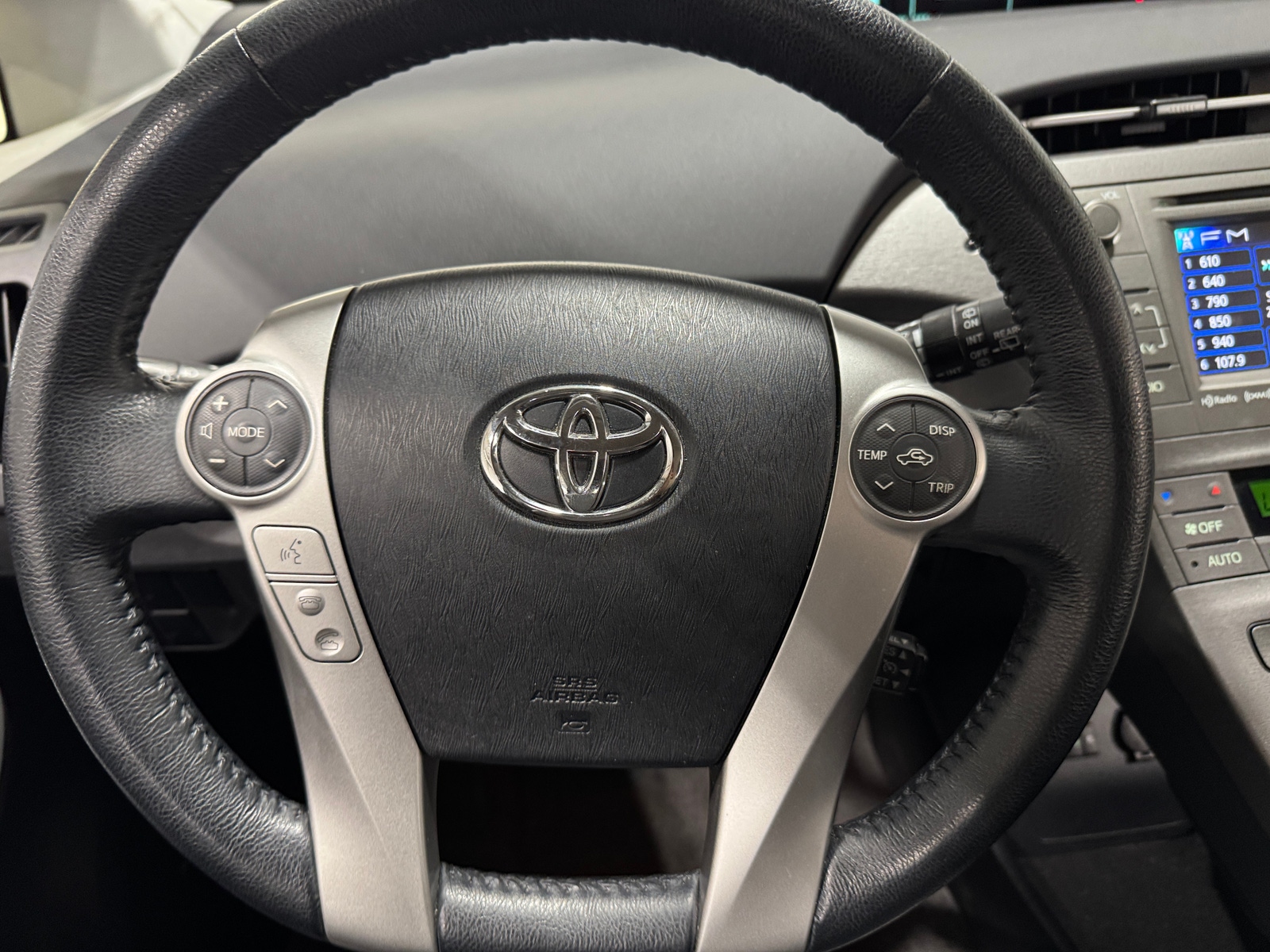 Thumbnail: 2015 Toyota Prius - 5